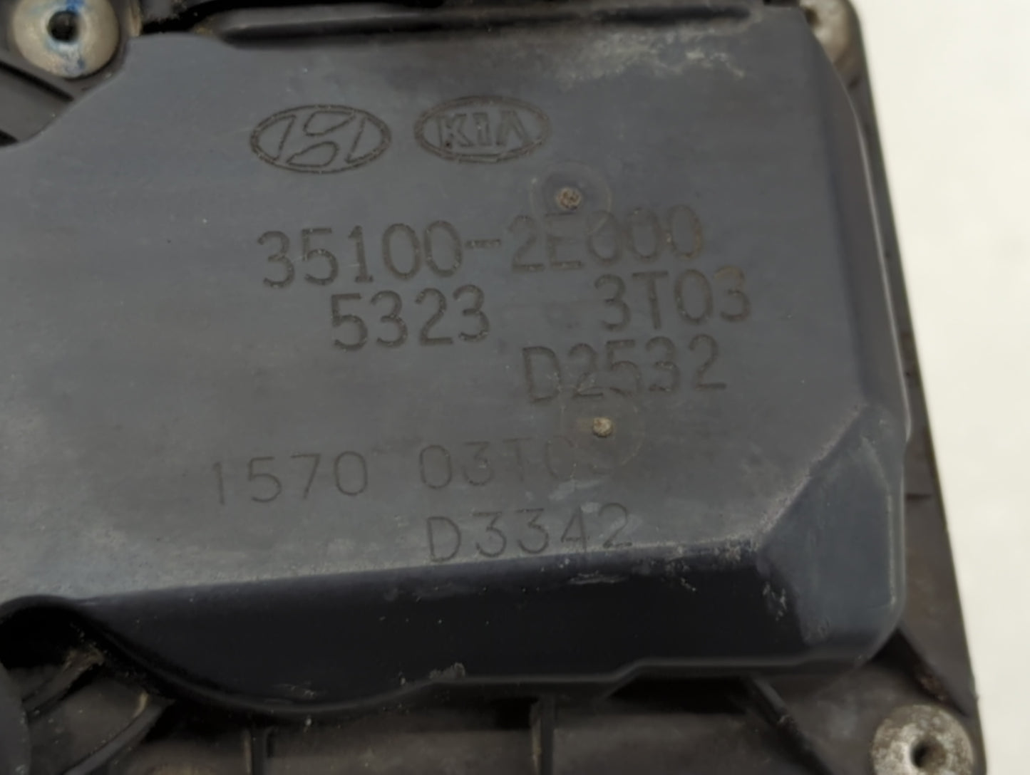 2014-2021 Hyundai Tucson Throttle Body P/N:35100-2E000 Fits Fits 2011 2012 2013 2014 2015 2016 2017 2018 2019 2020 2021 OEM 