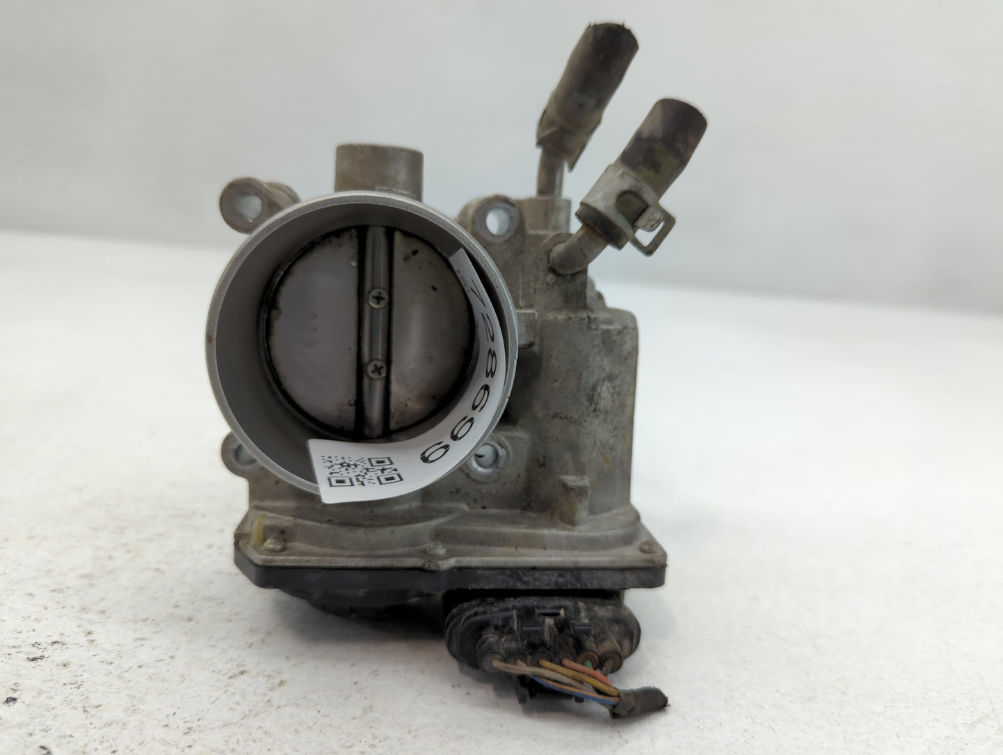 2014-2021 Hyundai Tucson Throttle Body P/N:35100-2E000 Fits Fits 2011 2012 2013 2014 2015 2016 2017 2018 2019 2020 2021 OEM 