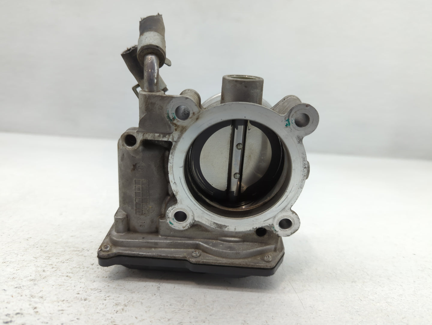 2014-2021 Hyundai Tucson Throttle Body P/N:35100-2E000 Fits Fits 2011 2012 2013 2014 2015 2016 2017 2018 2019 2020 2021 OEM 