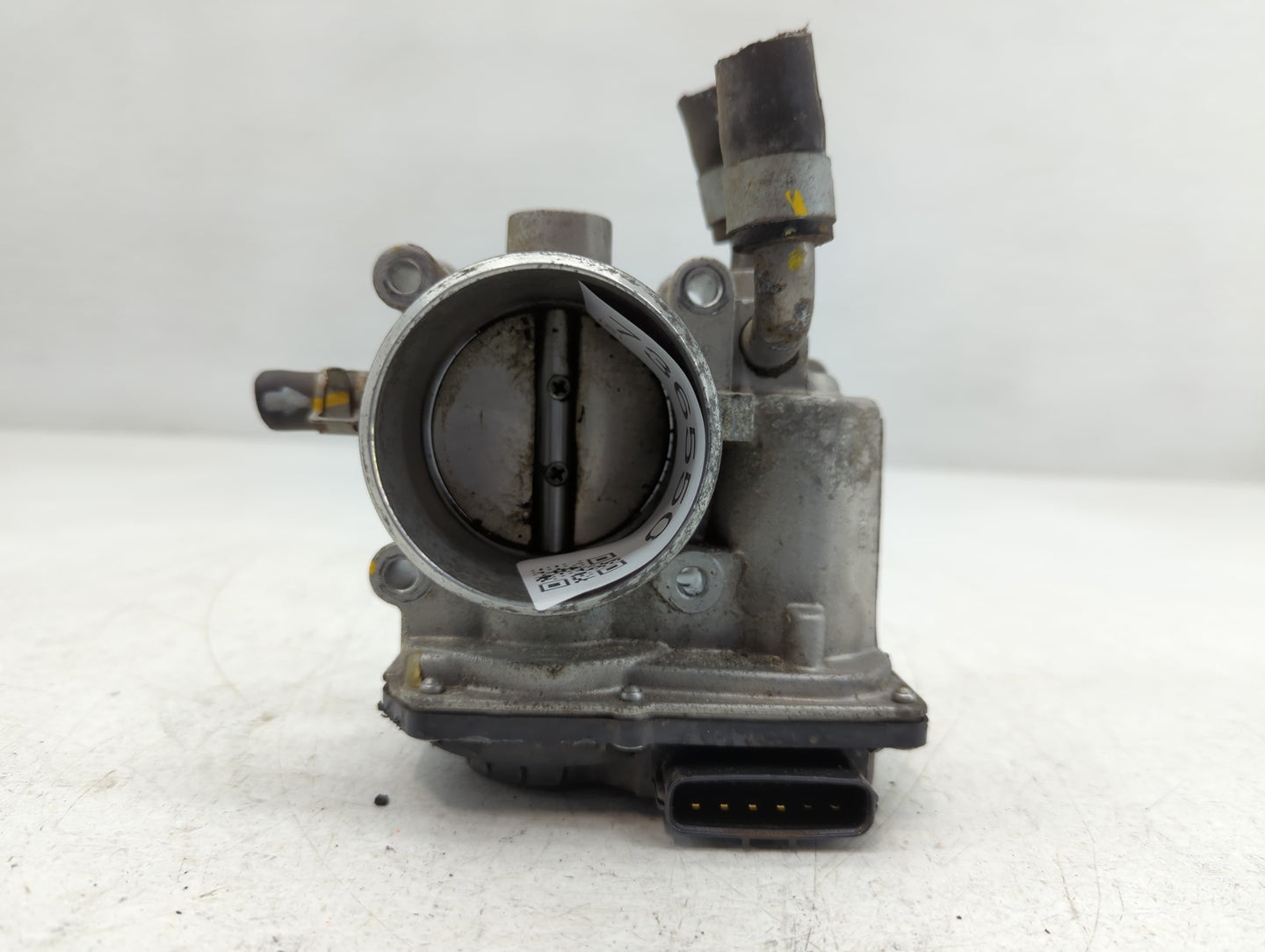 2016-2018 Hyundai Tucson Throttle Body P/N:35100-2B340 Fits Fits 2015 2016 2017 2018 2019 2020 2021 2022 OEM Used Auto Parts