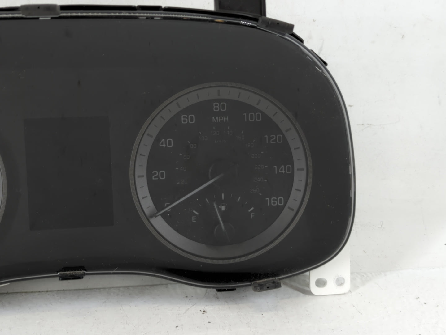 2016-2017 Hyundai Tucson Instrument Cluster Speedometer Gauges P/N:94001-D3181 Fits Fits 2016 2017 OEM Used Auto Parts - Oem