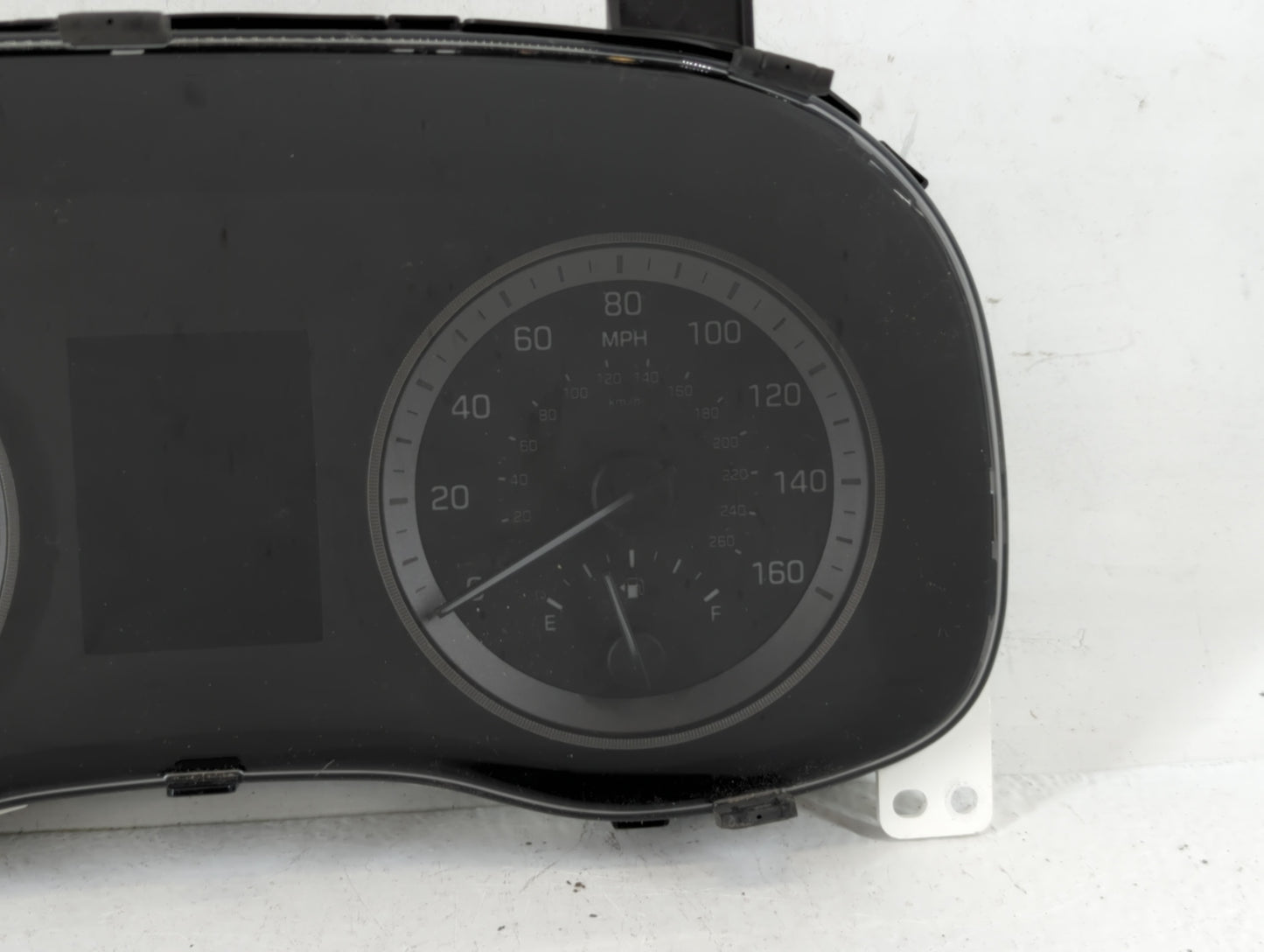 2016-2017 Hyundai Tucson Instrument Cluster Speedometer Gauges P/N:94001-D3181 Fits Fits 2016 2017 OEM Used Auto Parts - Oem