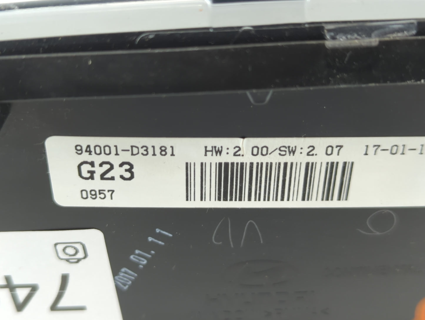 2016-2017 Hyundai Tucson Instrument Cluster Speedometer Gauges P/N:94001-D3181 Fits Fits 2016 2017 OEM Used Auto Parts - Oem