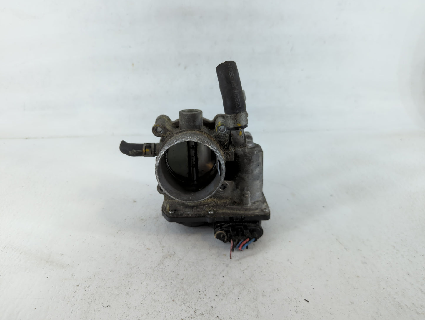 2016-2018 Hyundai Tucson Throttle Body P/N:35100-2B340 Fits Fits 2015 2016 2017 2018 2019 2020 2021 2022 OEM Used Auto Parts