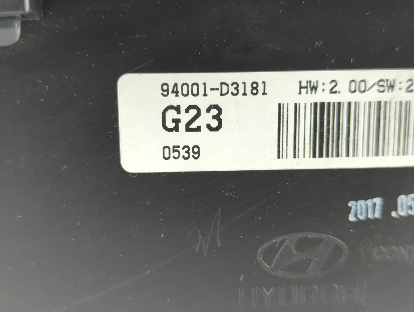 2016-2017 Hyundai Tucson Instrument Cluster Speedometer Gauges P/N:94001-D3181 Fits Fits 2016 2017 OEM Used Auto Parts - Oem