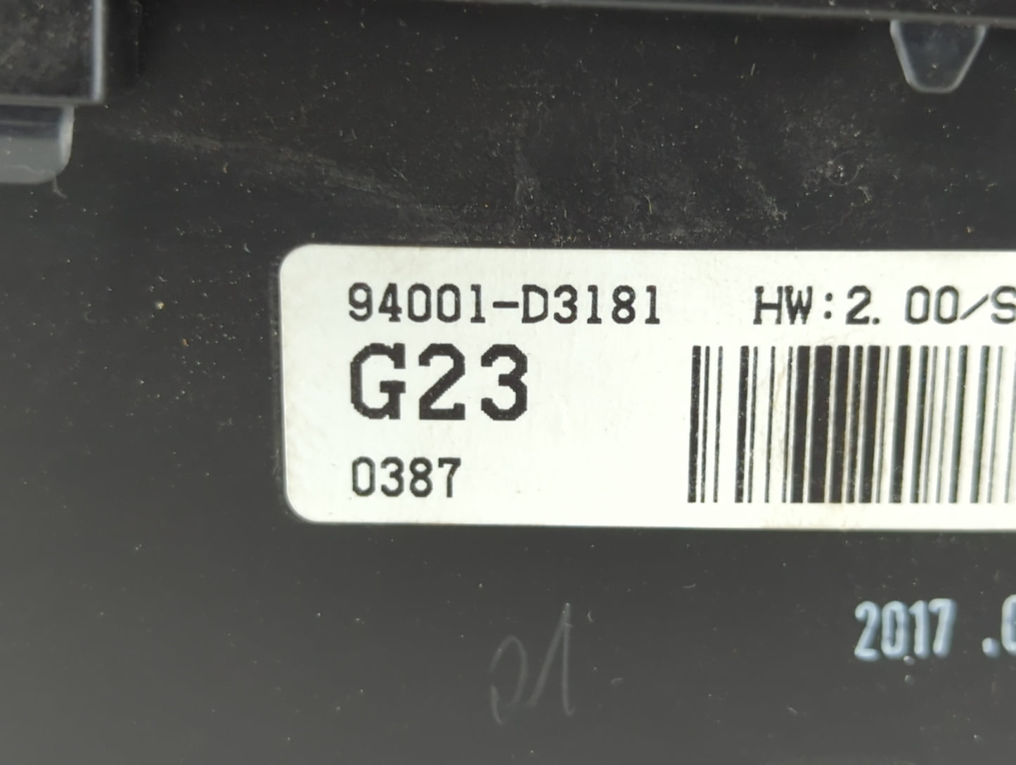 2016-2017 Hyundai Tucson Instrument Cluster Speedometer Gauges P/N:94001-D3181 Fits Fits 2016 2017 OEM Used Auto Parts - Oem