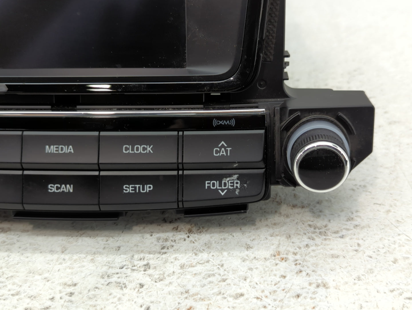2016-2017 Hyundai Tucson Radio AM FM Cd Player Receiver Replacement P/N:96180-D31004X Fits Fits 2016 2017 OEM Used Auto Part
