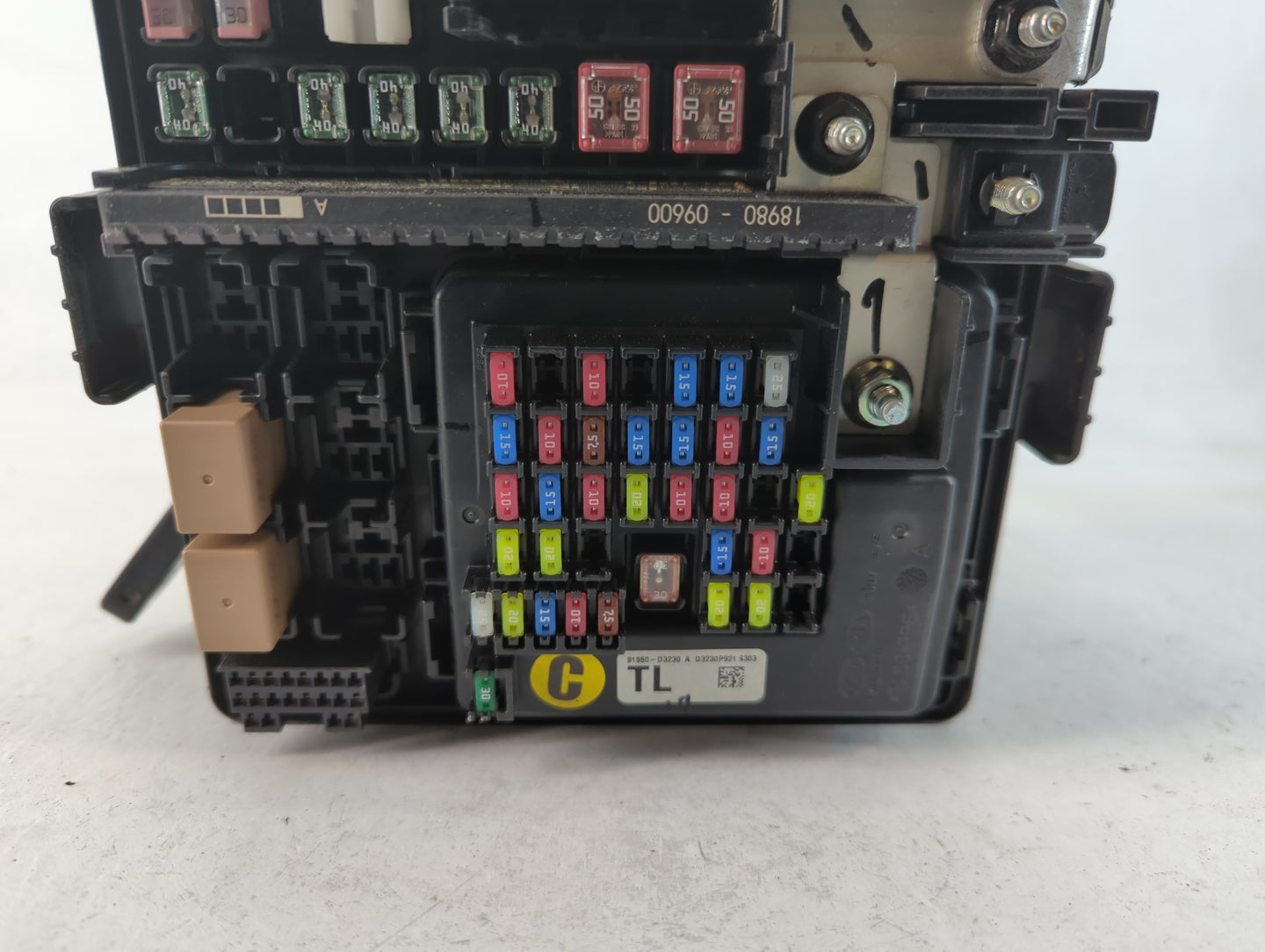 2016-2018 Hyundai Tucson Fusebox Fuse Box Panel Relay Module P/N:N91431-D3202 Fits Fits 2016 2017 2018 OEM Used Auto Parts -