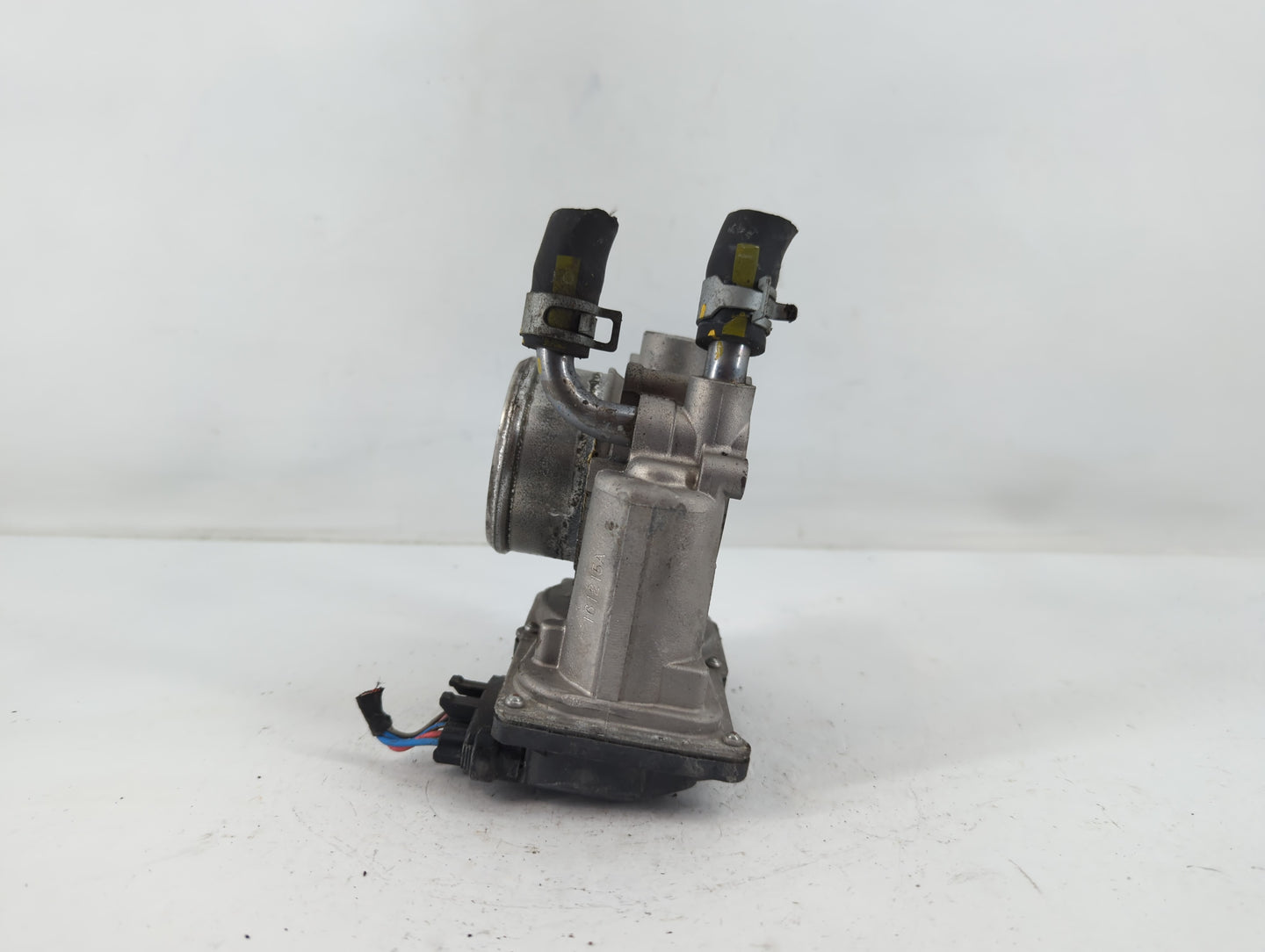 2016-2018 Hyundai Tucson Throttle Body P/N:35100-2B340 Fits Fits 2015 2016 2017 2018 2019 2020 2021 2022 OEM Used Auto Parts