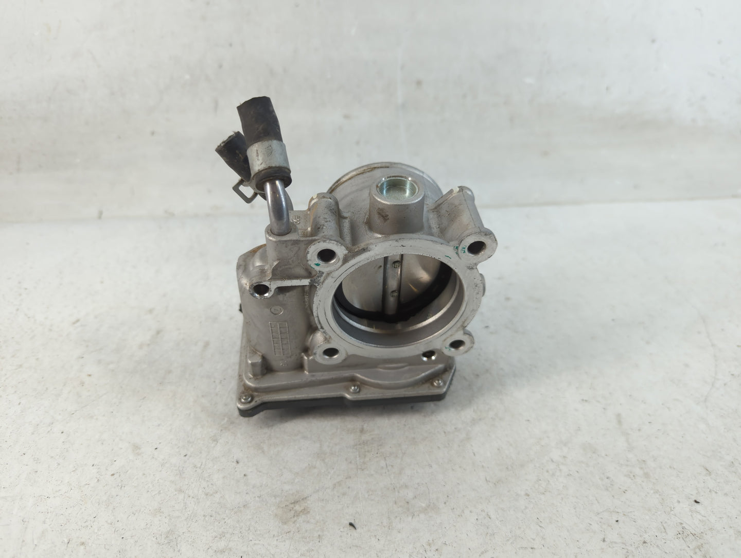 2014-2021 Hyundai Tucson Throttle Body P/N:35100-2B300 Fits Fits 2011 2012 2013 2014 2015 2016 2017 2018 2019 2020 2021 OEM 