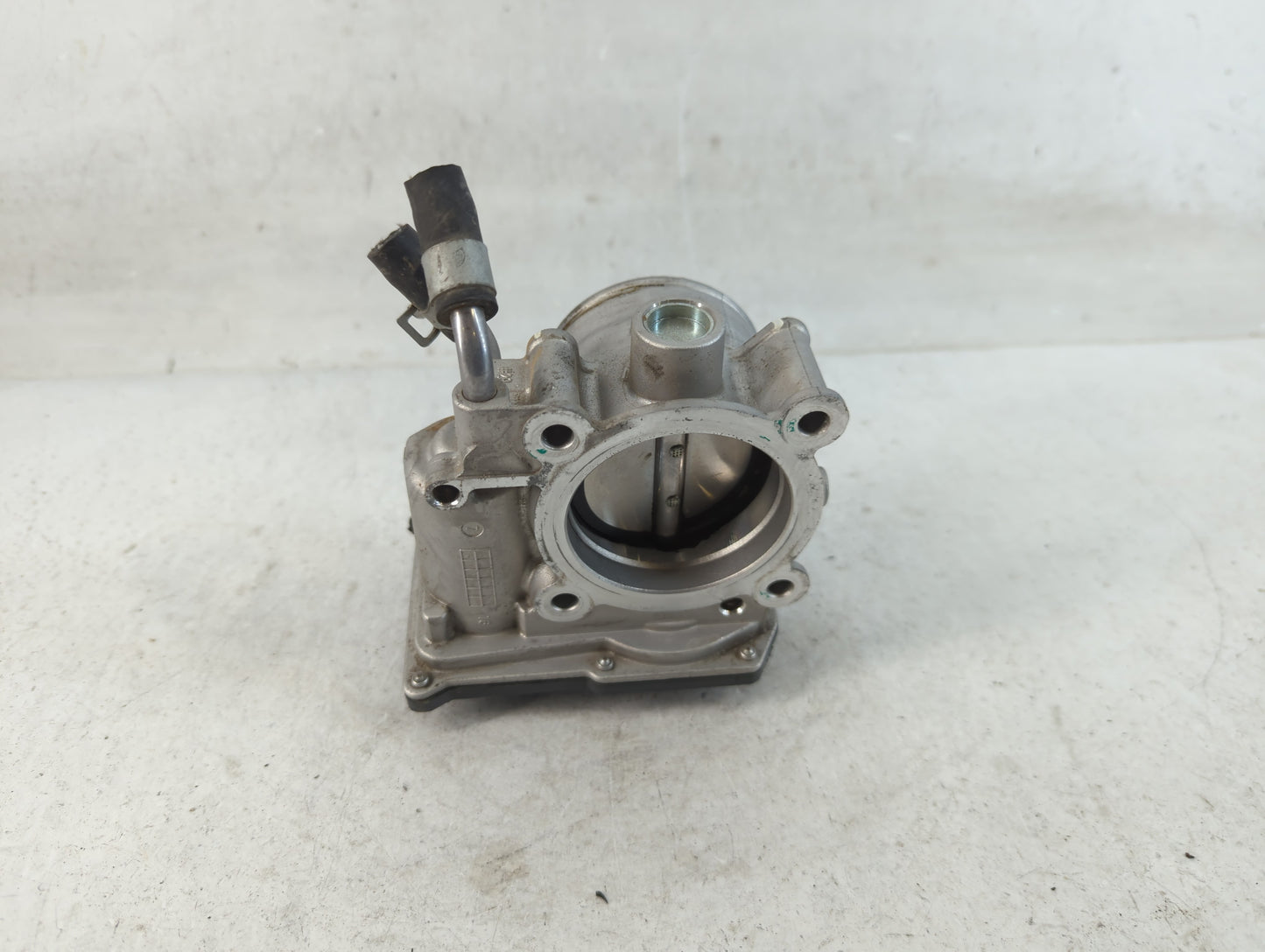 2014-2021 Hyundai Tucson Throttle Body P/N:35100-2B300 Fits Fits 2011 2012 2013 2014 2015 2016 2017 2018 2019 2020 2021 OEM 