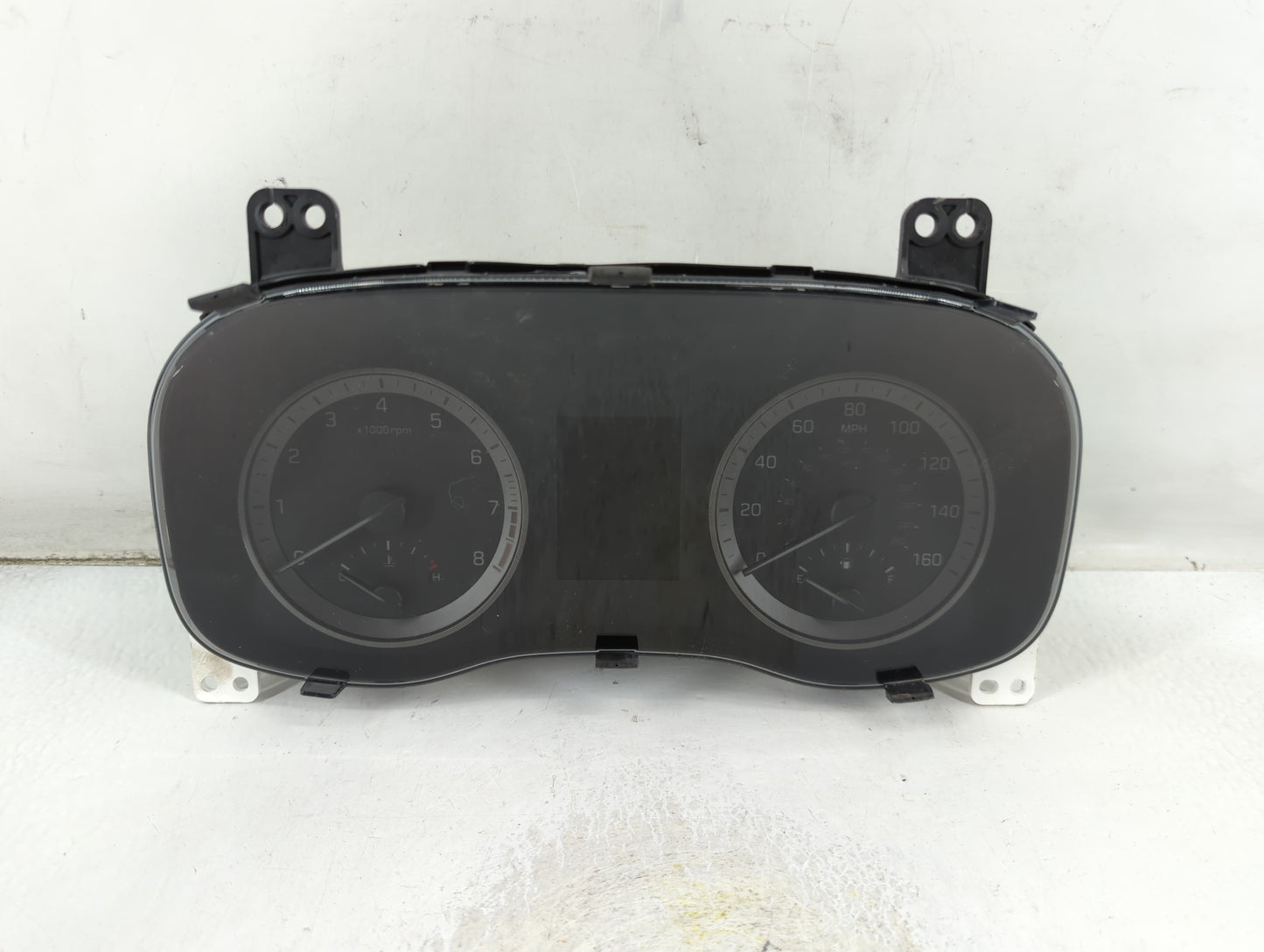 2016-2017 Hyundai Tucson Instrument Cluster Speedometer Gauges P/N:94001-D3181 Fits Fits 2016 2017 OEM Used Auto Parts - Oem