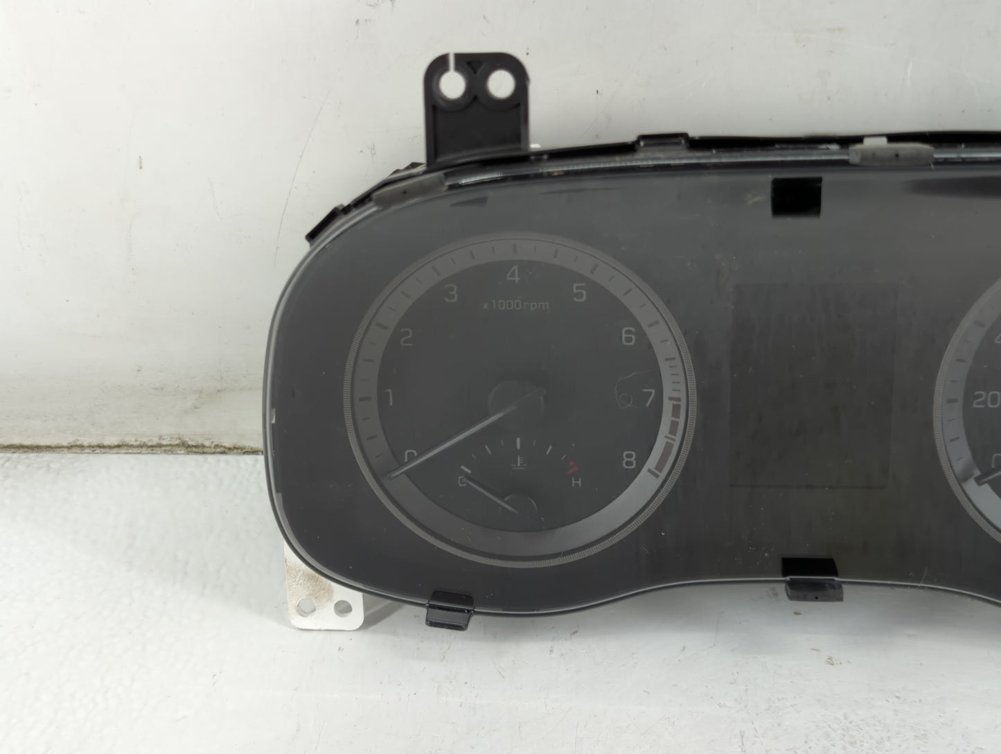 2016-2017 Hyundai Tucson Instrument Cluster Speedometer Gauges P/N:94001-D3181 Fits Fits 2016 2017 OEM Used Auto Parts - Oem