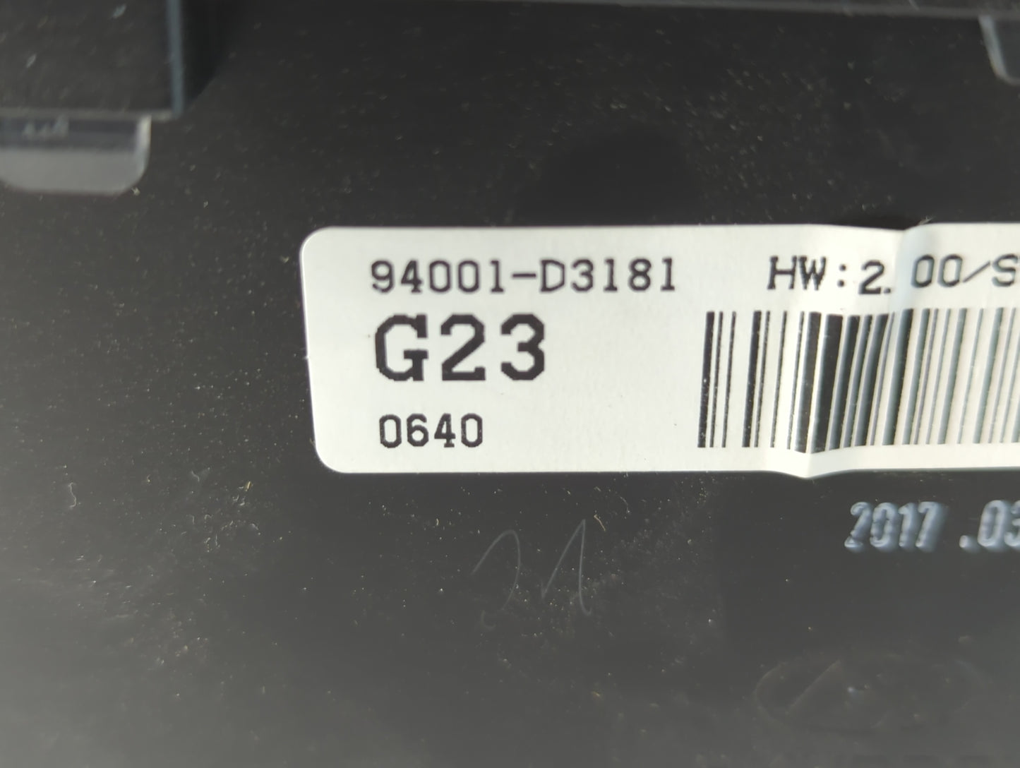 2016-2017 Hyundai Tucson Instrument Cluster Speedometer Gauges P/N:94001-D3181 Fits Fits 2016 2017 OEM Used Auto Parts - Oem