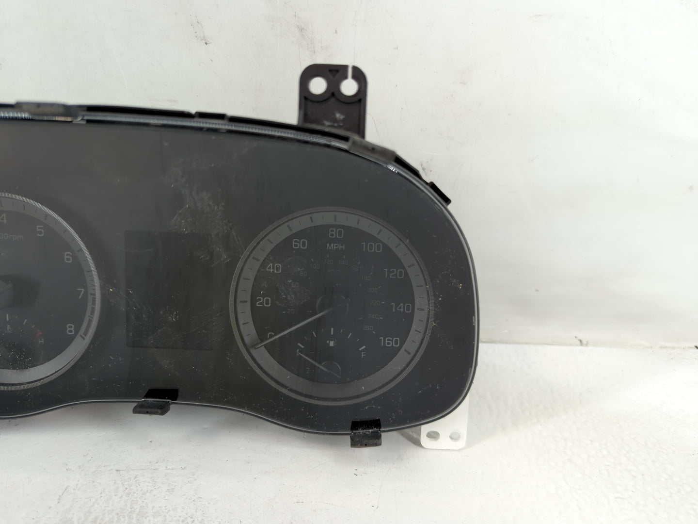 2016-2017 Hyundai Tucson Instrument Cluster Speedometer Gauges P/N:94001-D3181 Fits Fits 2016 2017 OEM Used Auto Parts - Oem