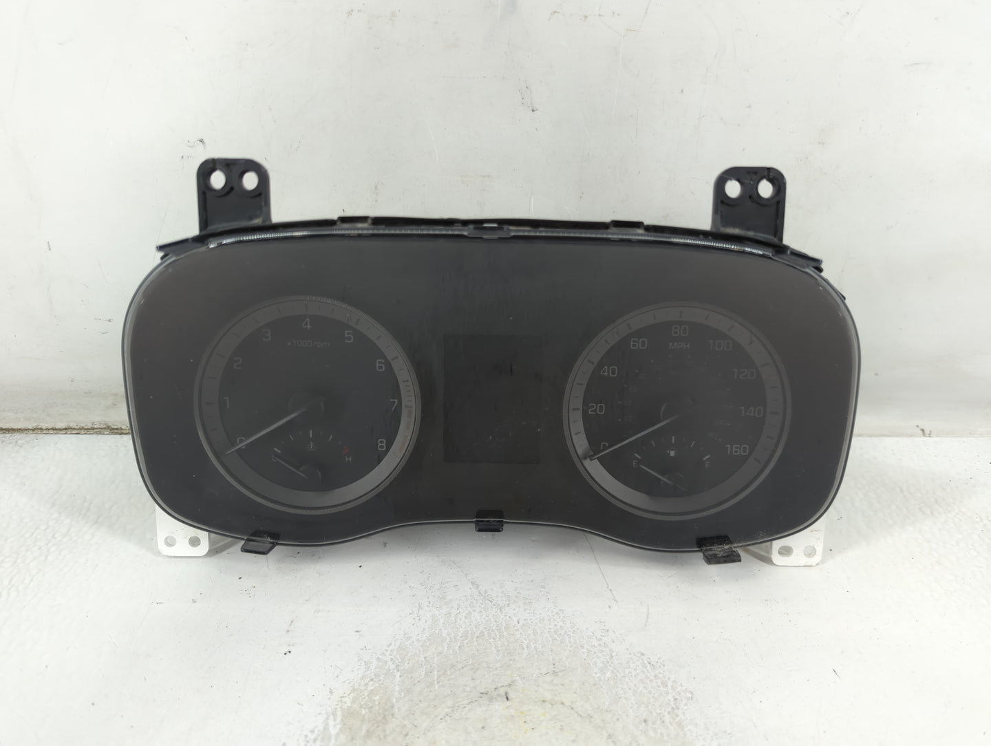 2016-2017 Hyundai Tucson Instrument Cluster Speedometer Gauges P/N:94001-D23172 Fits Fits 2016 2017 OEM Used Auto Parts - Oe