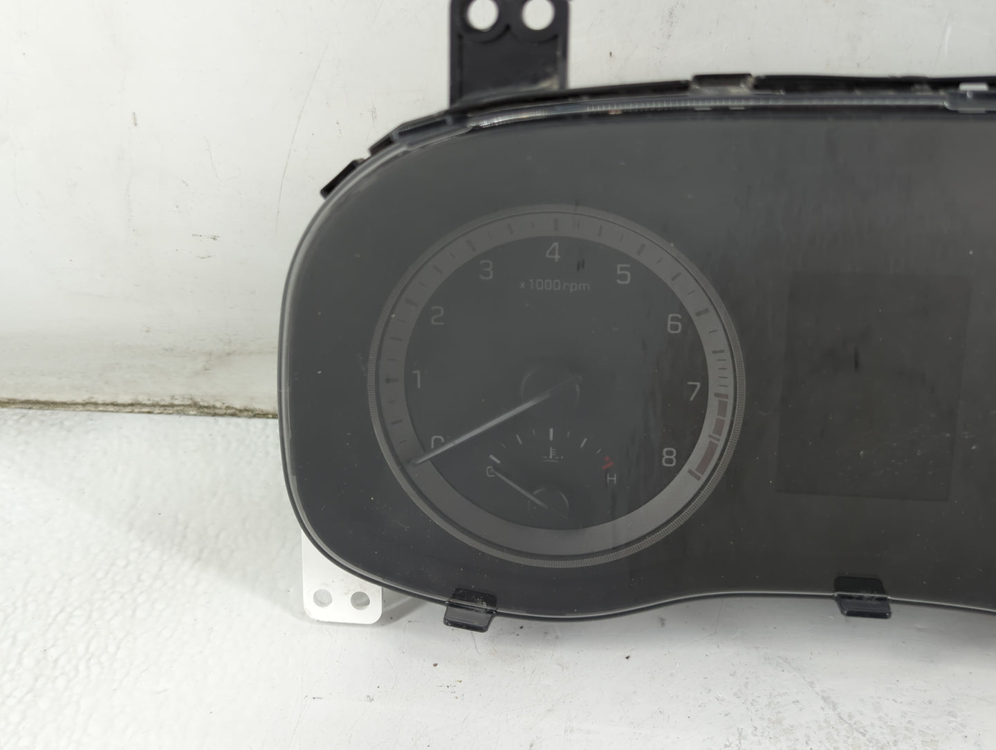 2016-2017 Hyundai Tucson Instrument Cluster Speedometer Gauges P/N:94001-D23172 Fits Fits 2016 2017 OEM Used Auto Parts - Oe
