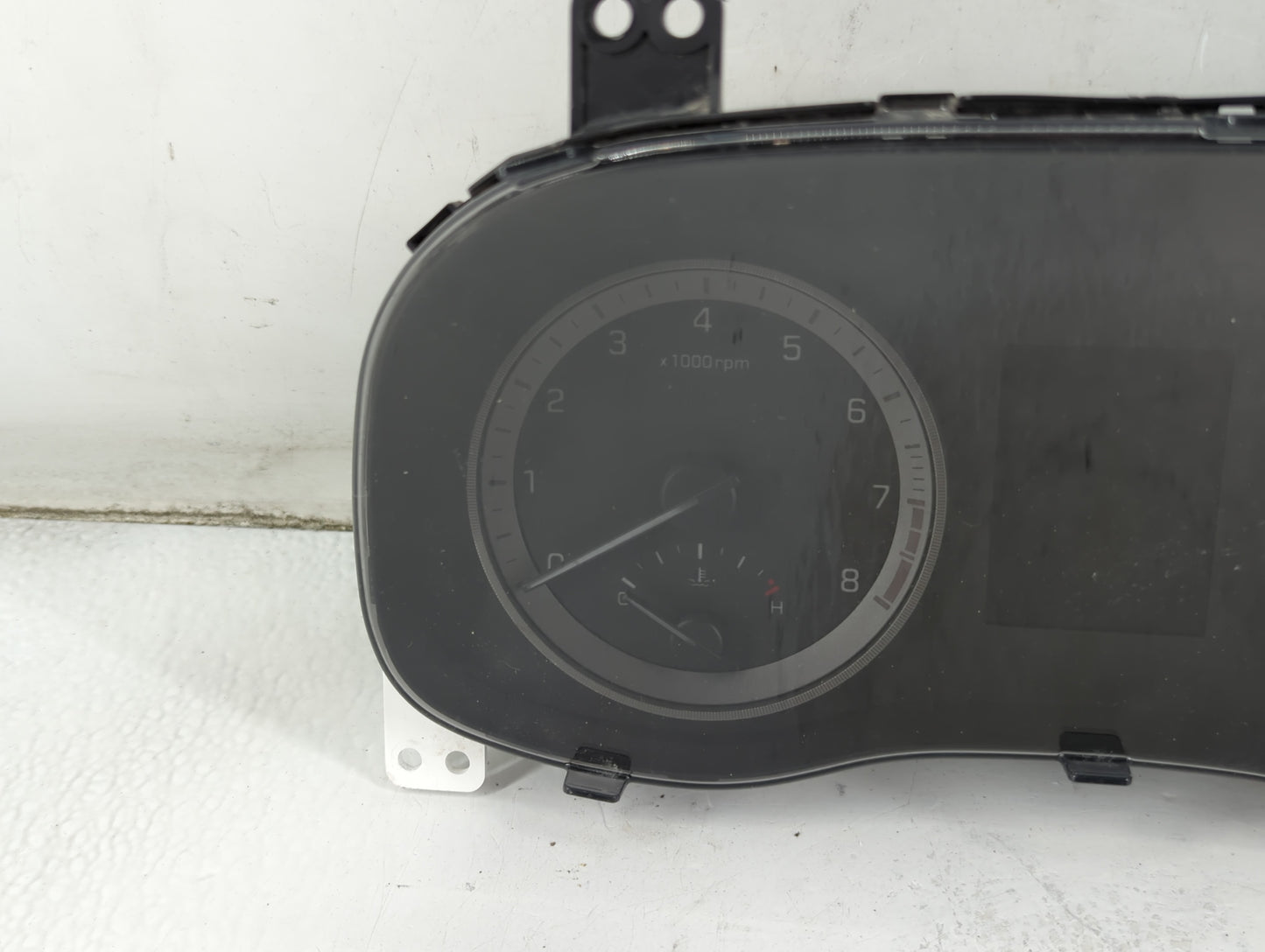 2016-2017 Hyundai Tucson Instrument Cluster Speedometer Gauges P/N:94001-D23172 Fits Fits 2016 2017 OEM Used Auto Parts - Oe
