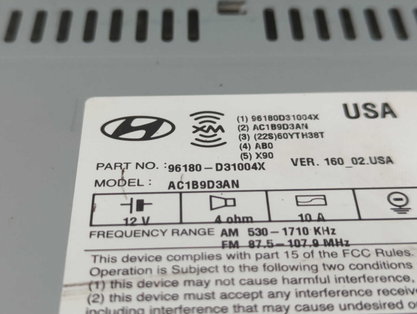 2016-2018 Hyundai Tucson Radio AM FM Cd Player Receiver Replacement P/N:96180-D31004X Fits Fits 2016 2017 2018 OEM Used Auto