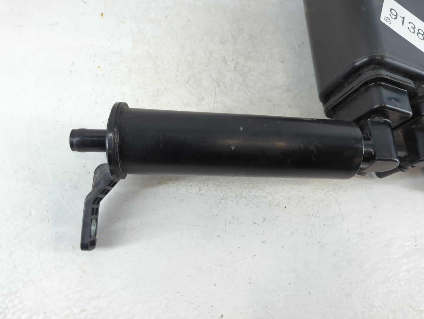 2017 Hyundai Tucson Fuel Vapor Charcoal Canister 913848 - Oemusedautoparts1.com