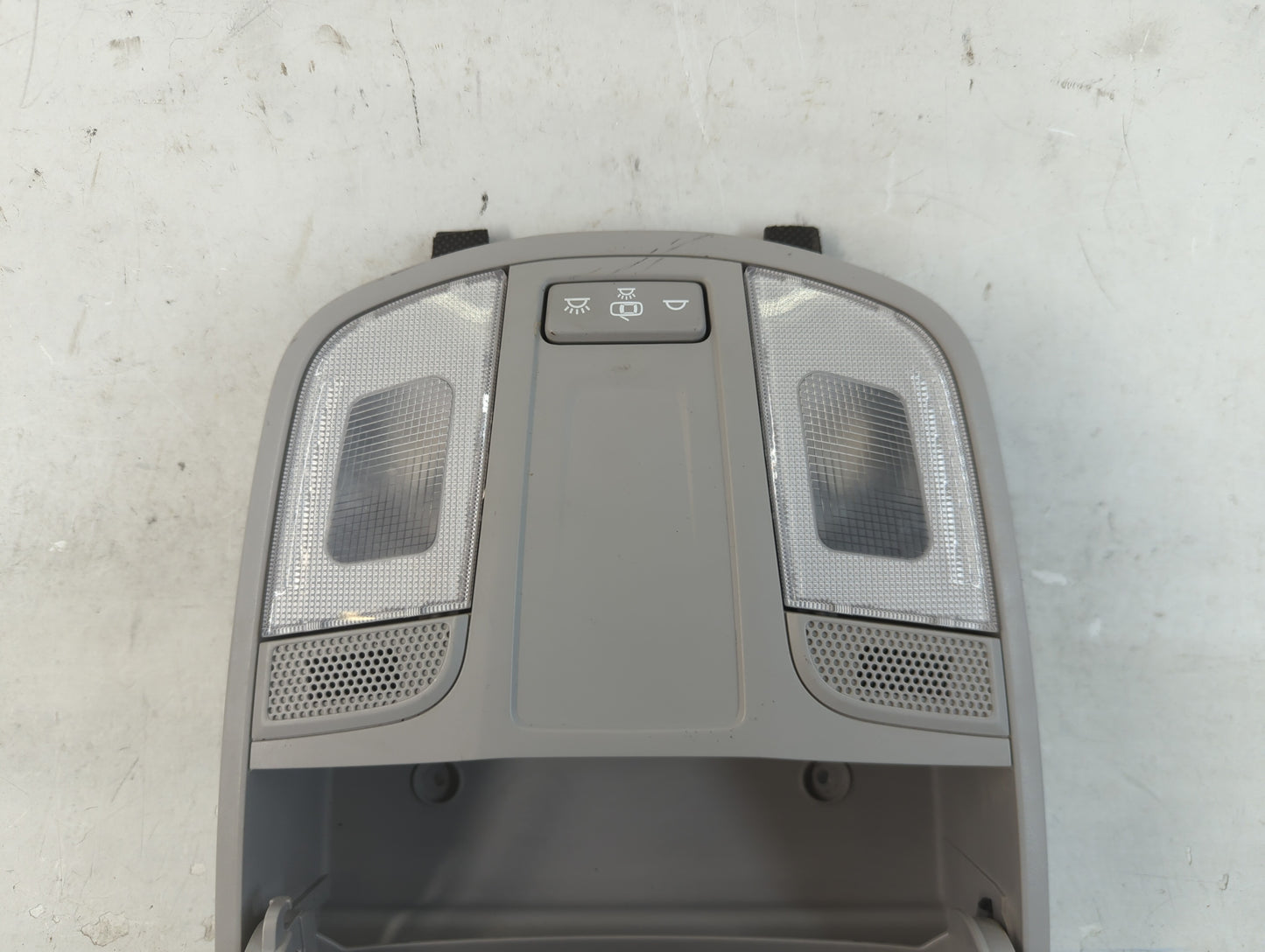 2016-2021 Hyundai Tucson Overhead Roof Console 918777 - Oemusedautoparts1.com