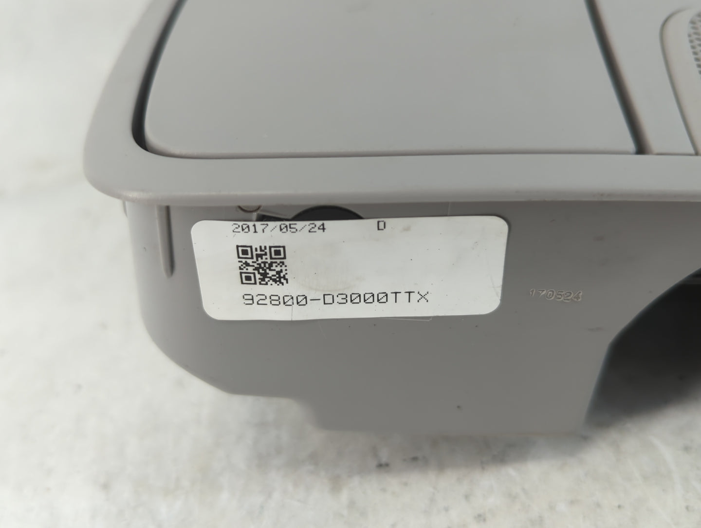 2016-2021 Hyundai Tucson Overhead Roof Console 918777 - Oemusedautoparts1.com