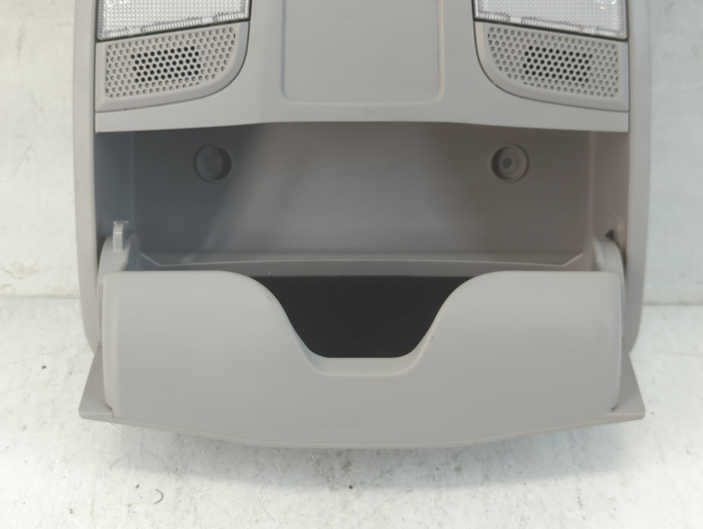 2016-2021 Hyundai Tucson Overhead Roof Console 918829 - Oemusedautoparts1.com