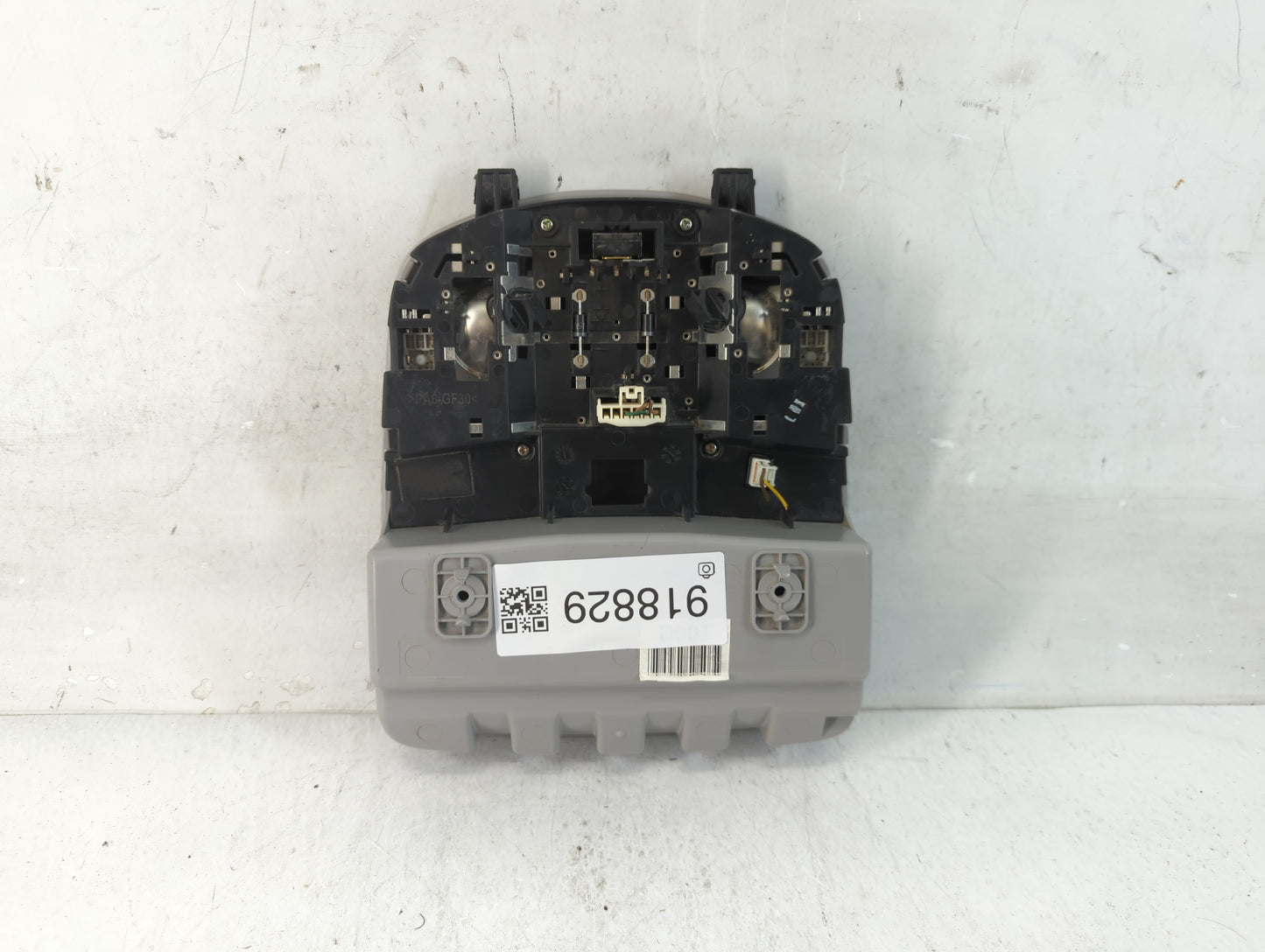 2016-2021 Hyundai Tucson Overhead Roof Console 918829 - Oemusedautoparts1.com