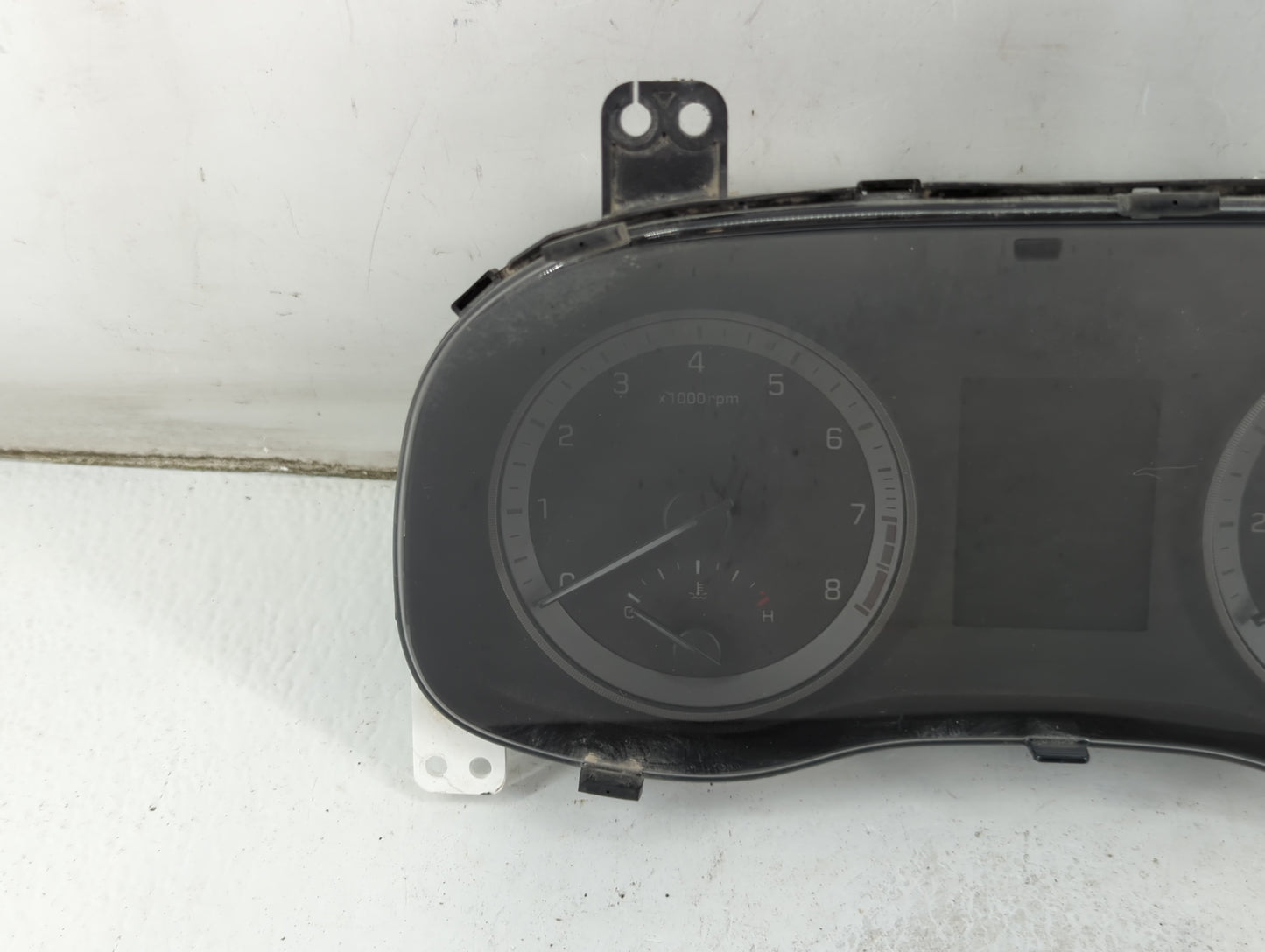 2016-2017 Hyundai Tucson Instrument Cluster Speedometer Gauges P/N:94001-D3172 Fits Fits 2016 2017 OEM Used Auto Parts - Oem