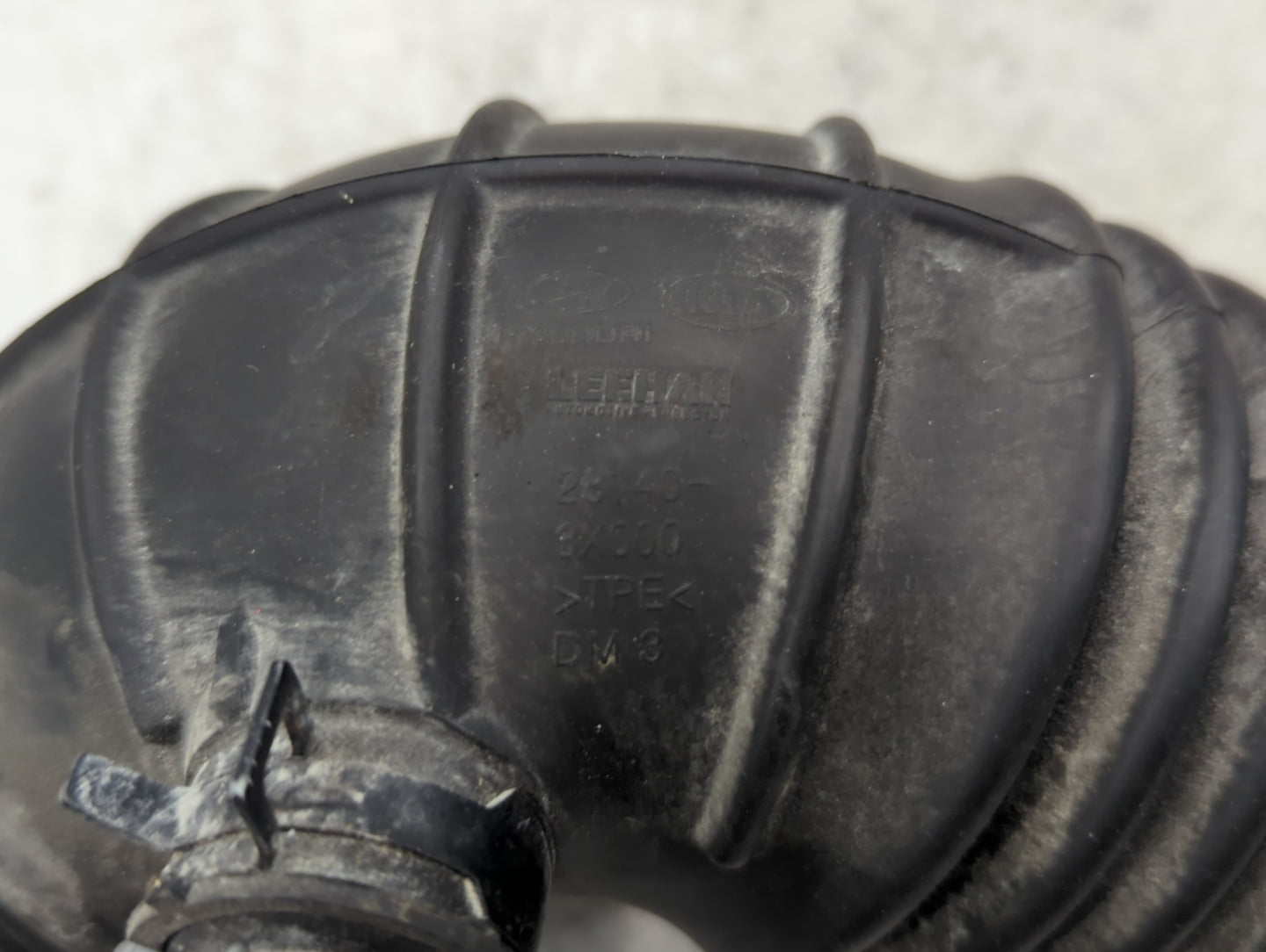 2017 Hyundai Veloster Air Cleaner Intake Duct Hose Tube - Oemusedautoparts1.com
