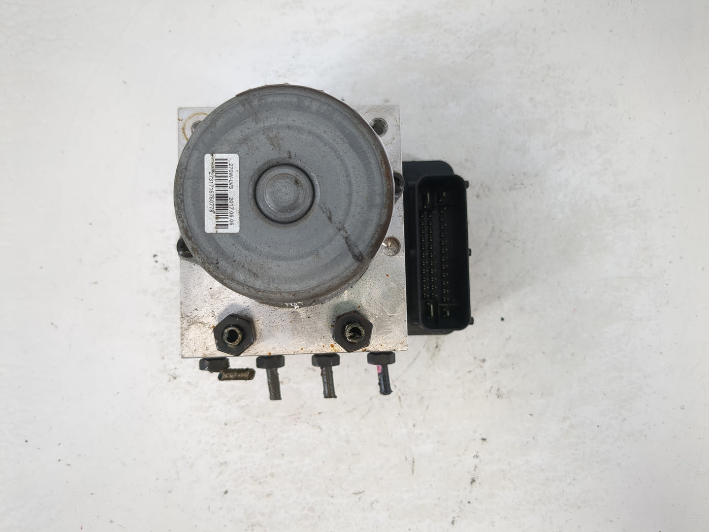 2015-2017 Hyundai Veloster ABS Pump Control Module Replacement Fits Fits 2015 2016 2017 OEM Used Auto Parts - Oemusedautopar