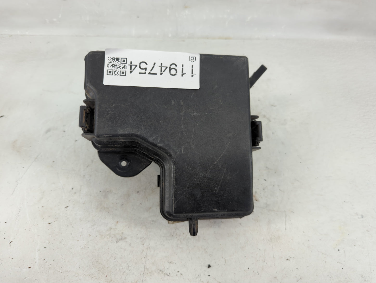 2016-2017 Hyundai Veloster Fusebox Fuse Box Panel Relay Module P/N:91941-2V420 Fits Fits 2016 2017 OEM Used Auto Parts - Oem