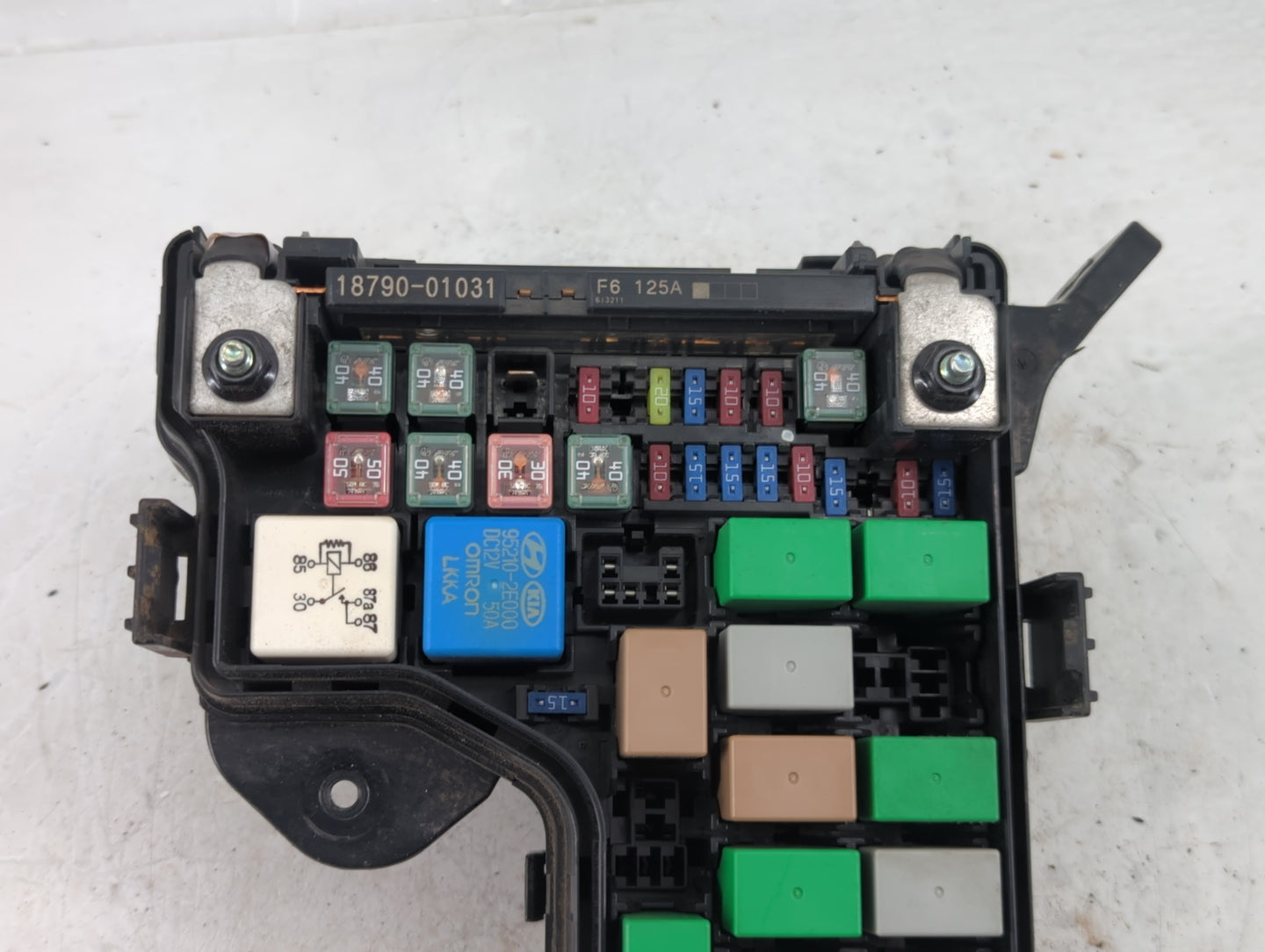 2016-2017 Hyundai Veloster Fusebox Fuse Box Panel Relay Module P/N:91941-2V420 Fits Fits 2016 2017 OEM Used Auto Parts - Oem