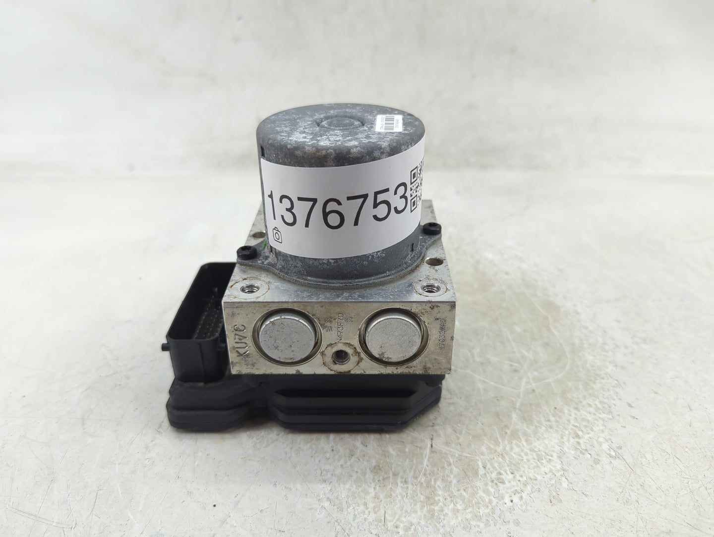2015-2017 Hyundai Veloster ABS Pump Control Module Replacement P/N:58920-2V480 Fits Fits 2015 2016 2017 OEM Used Auto Parts 