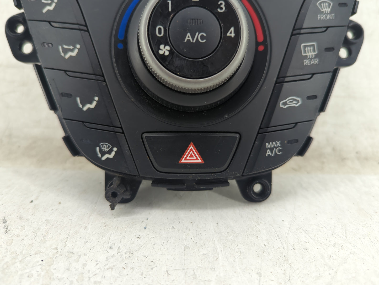 2012-2017 Hyundai Veloster Climate Control Module Temperature AC/Heater Replacement P/N:97250-2V011 Fits OEM Used Auto Parts