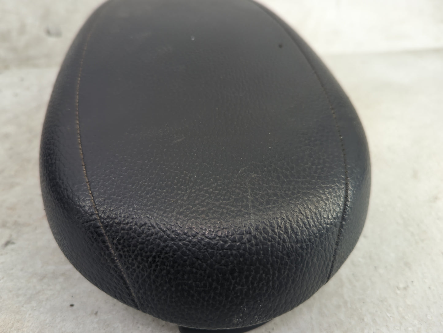 2017 Hyundai Veloster Center Console Armrest Cover Lid Fits OEM Used Auto Parts - Oemusedautoparts1.com