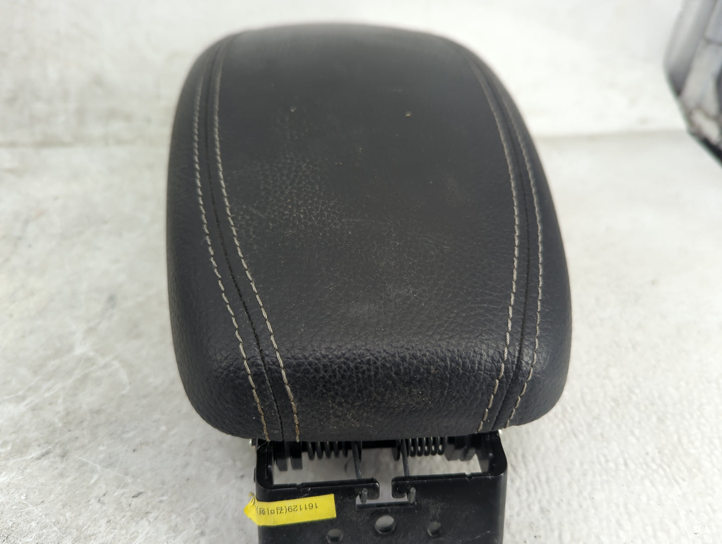 2017 Hyundai Veloster Center Console Armrest Cover Lid Fits OEM Used Auto Parts - Oemusedautoparts1.com