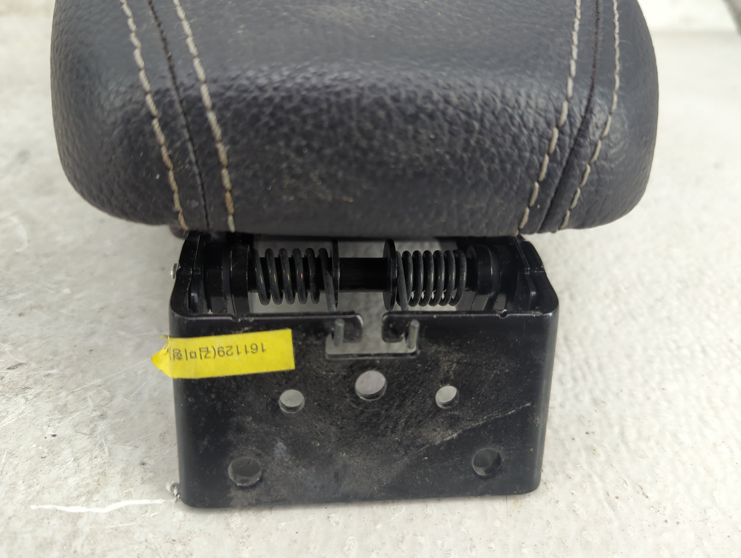 2017 Hyundai Veloster Center Console Armrest Cover Lid Fits OEM Used Auto Parts - Oemusedautoparts1.com