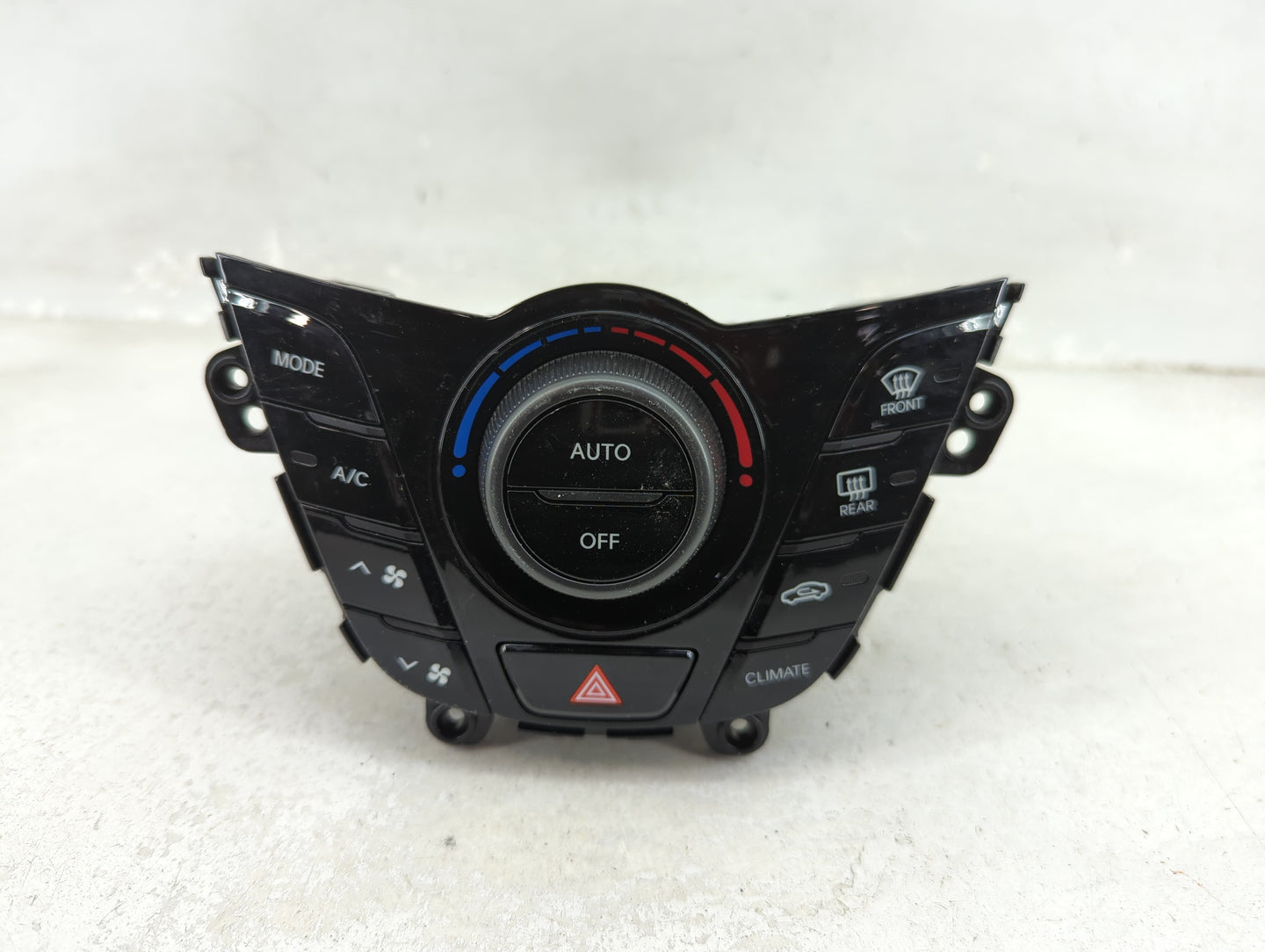 2016-2017 Hyundai Veloster Climate Control Module Temperature AC/Heater Replacement Fits Fits 2016 2017 OEM Used Auto Parts 