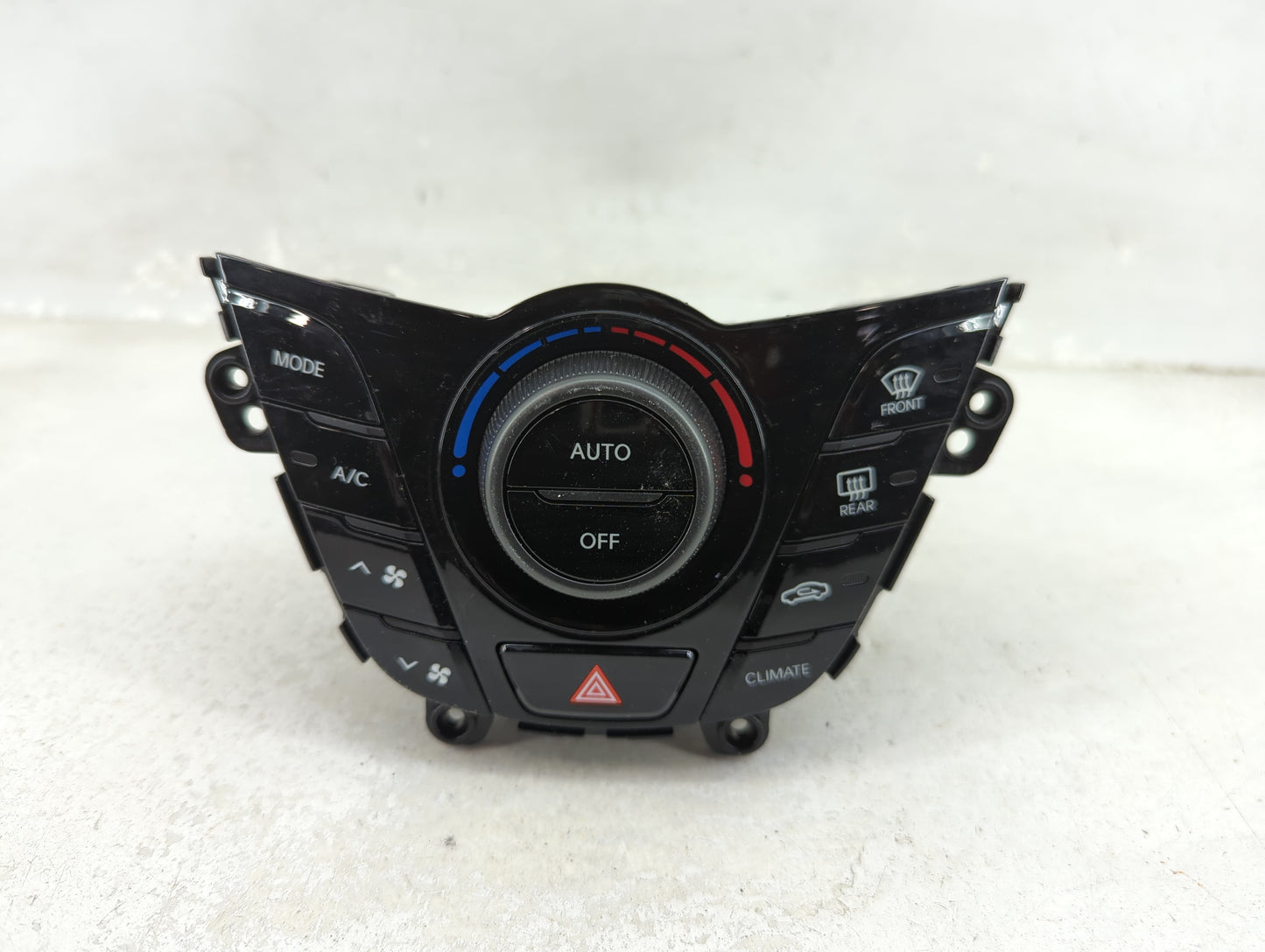 2016-2017 Hyundai Veloster Climate Control Module Temperature AC/Heater Replacement Fits Fits 2016 2017 OEM Used Auto Parts 