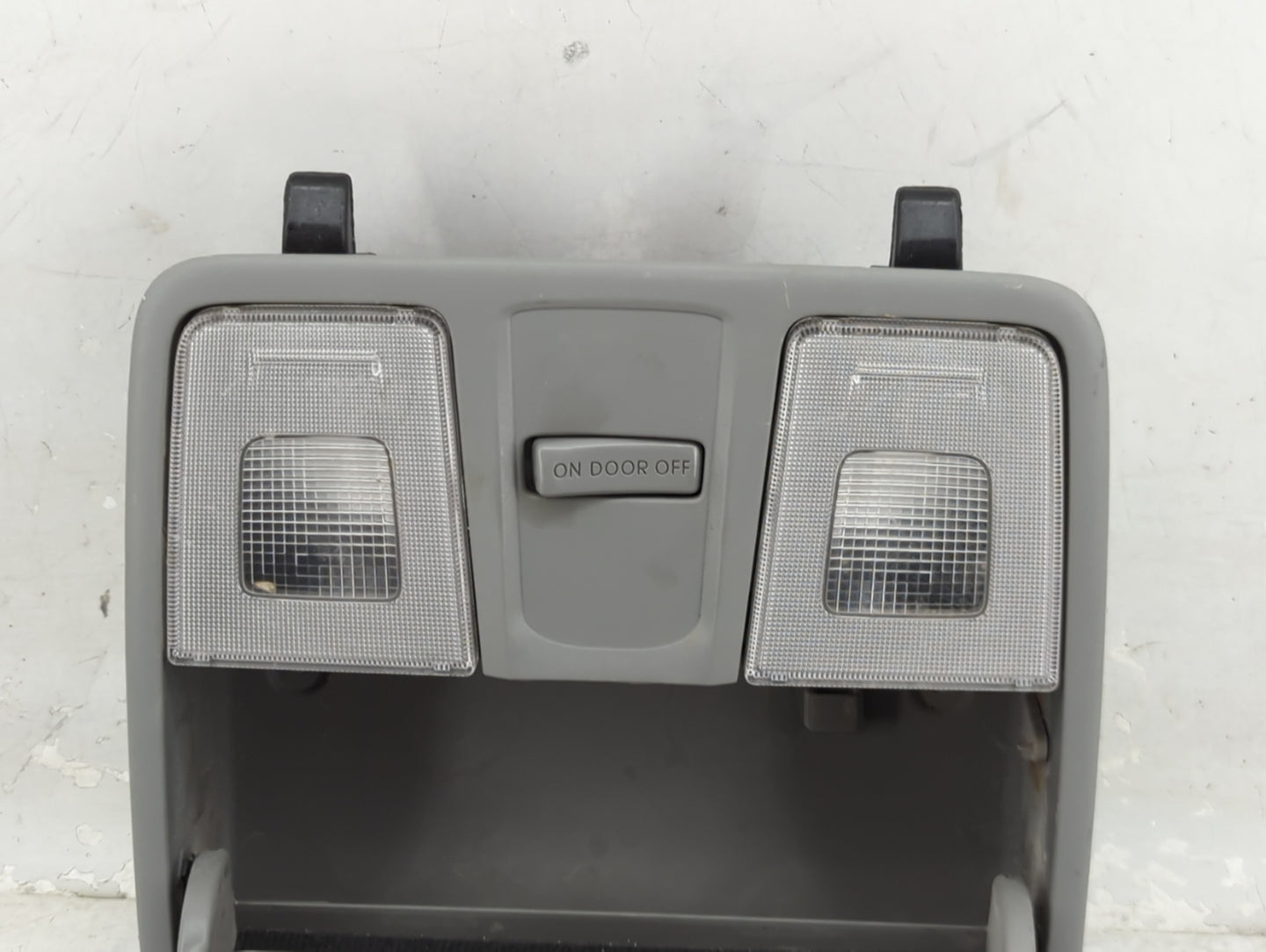 2017 Hyundai Veloster Overhead Roof Console - Oemusedautoparts1.com