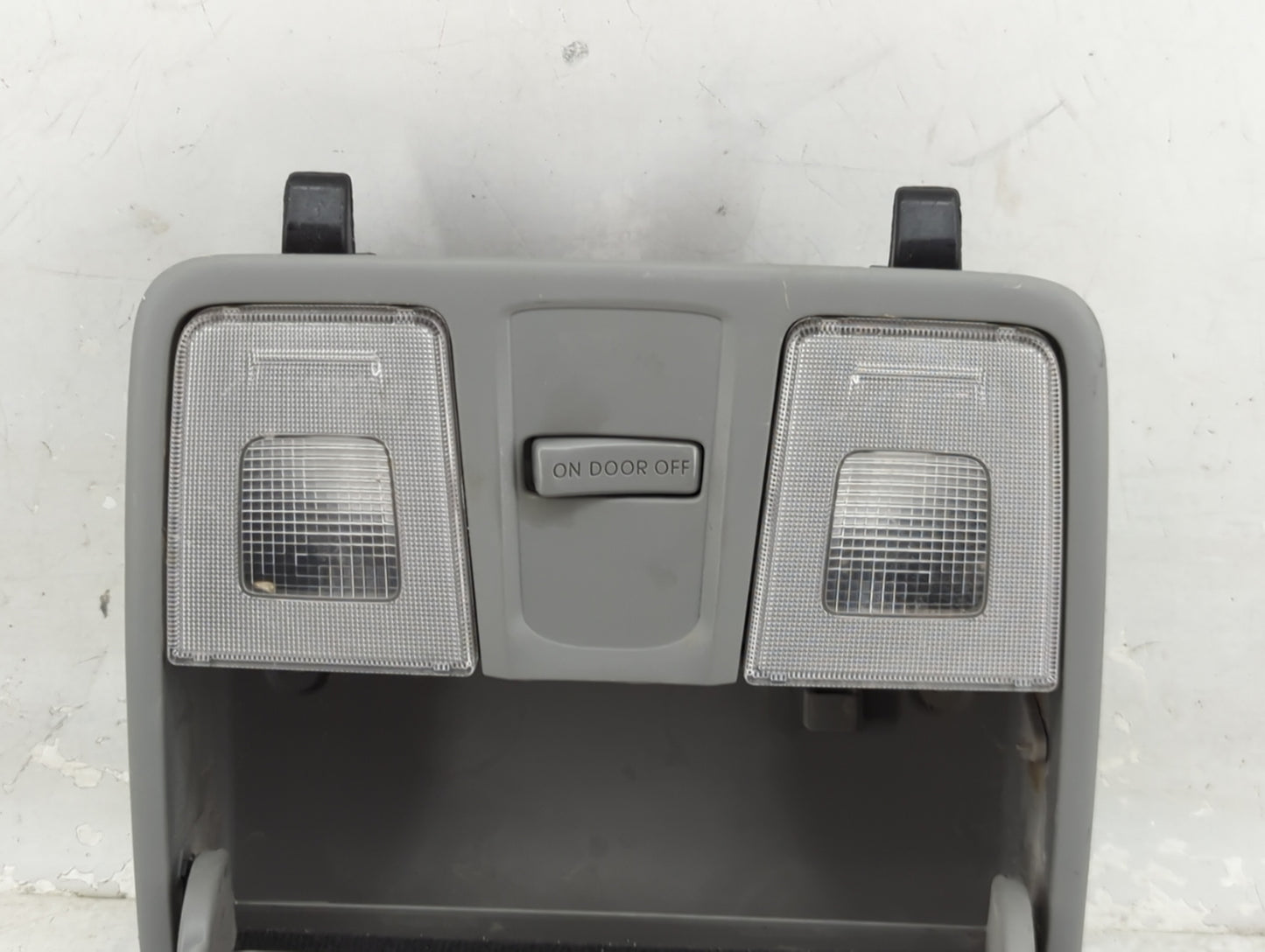2017 Hyundai Veloster Overhead Roof Console - Oemusedautoparts1.com