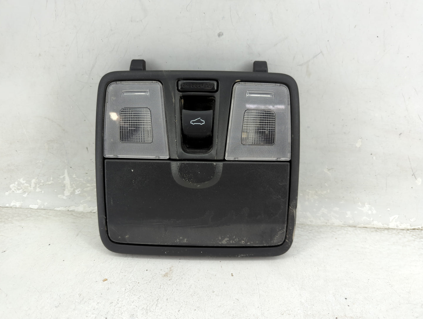 2017 Hyundai Veloster Overhead Roof Console - Oemusedautoparts1.com