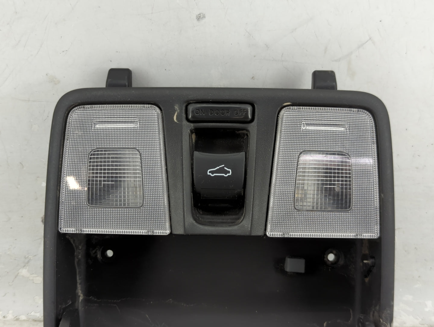 2017 Hyundai Veloster Overhead Roof Console - Oemusedautoparts1.com