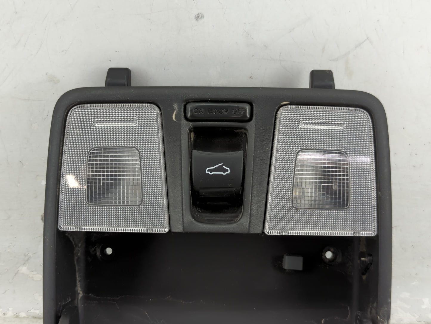 2017 Hyundai Veloster Overhead Roof Console - Oemusedautoparts1.com
