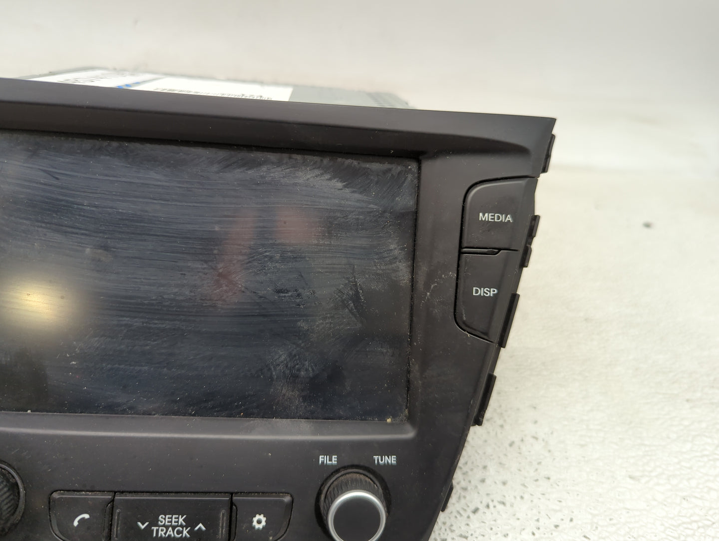 2016-2017 Hyundai Veloster Radio AM FM Cd Player Receiver Replacement P/N:96160-2V000 ADBB0GSAN Fits Fits 2016 2017 OEM Used