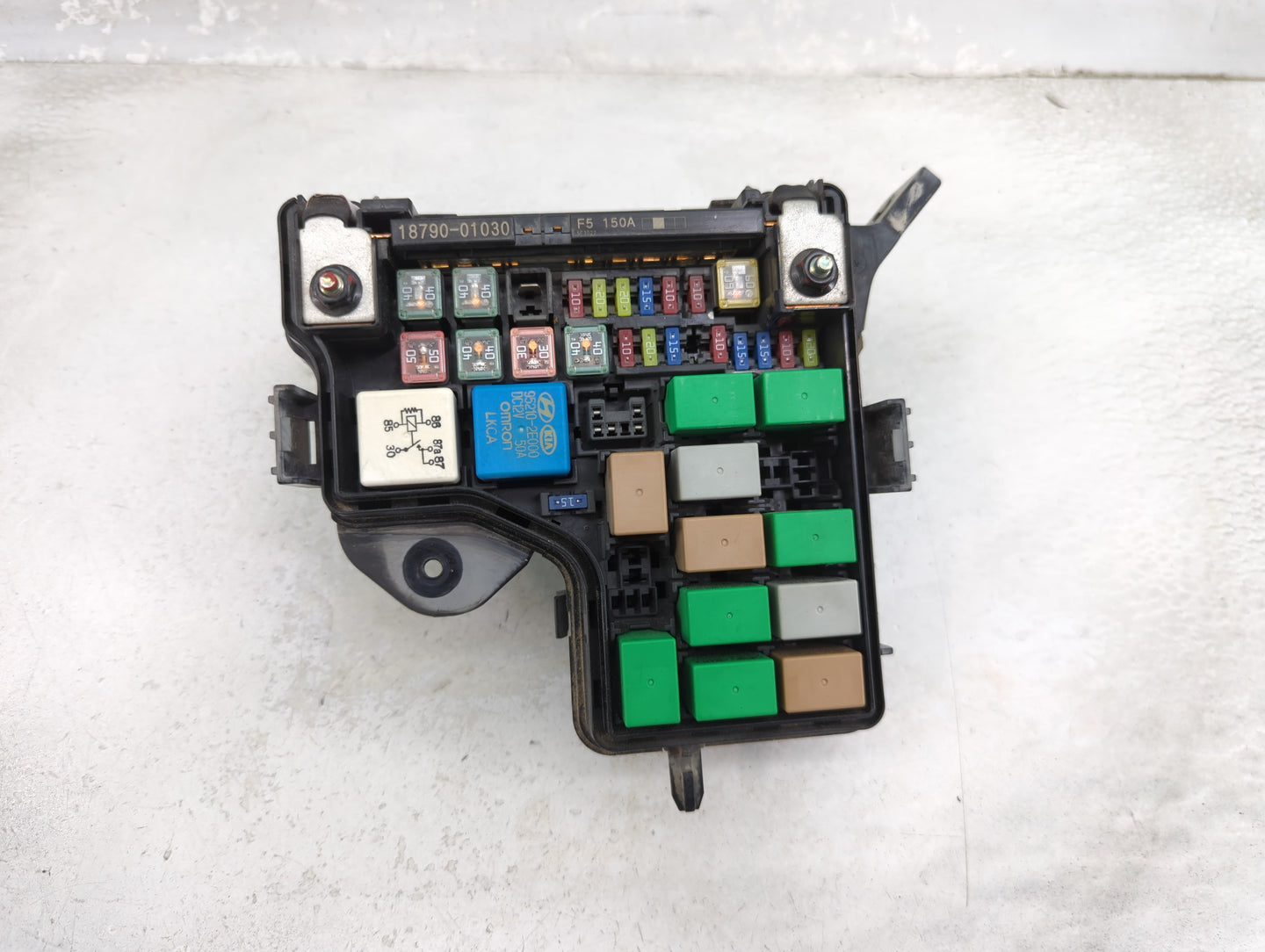 2015-2017 Hyundai Veloster Fusebox Fuse Box Panel Relay Module P/N:18790-01030 95210-2E000 Fits Fits 2015 2016 2017 OEM Used