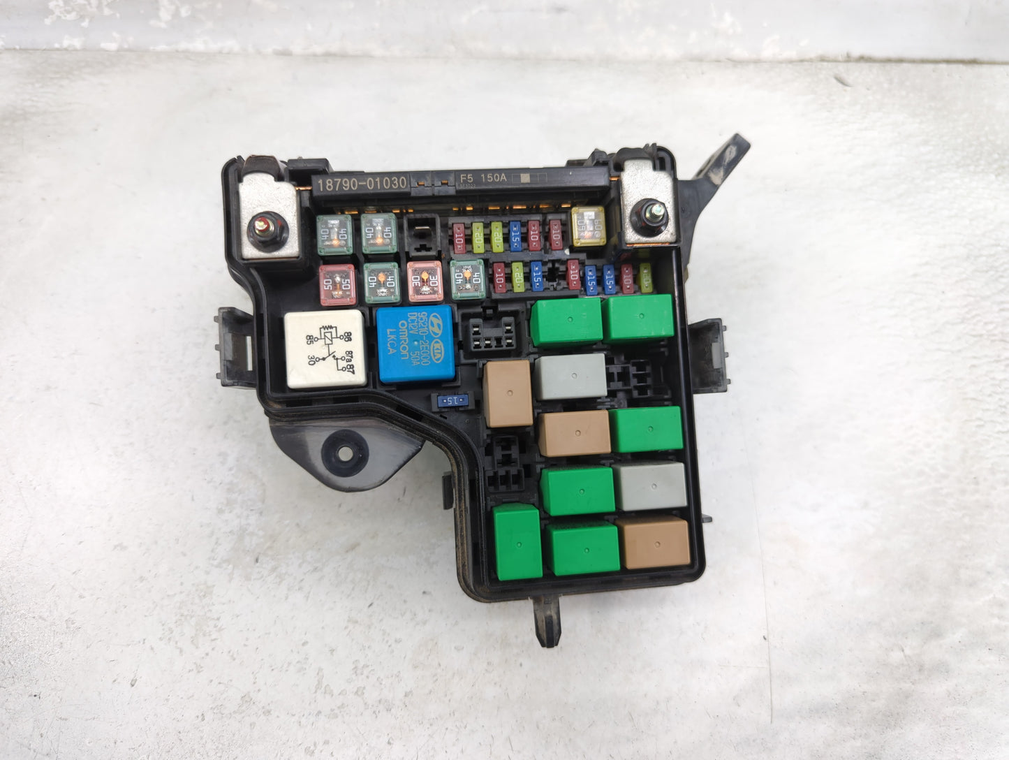 2015-2017 Hyundai Veloster Fusebox Fuse Box Panel Relay Module P/N:18790-01030 95210-2E000 Fits Fits 2015 2016 2017 OEM Used