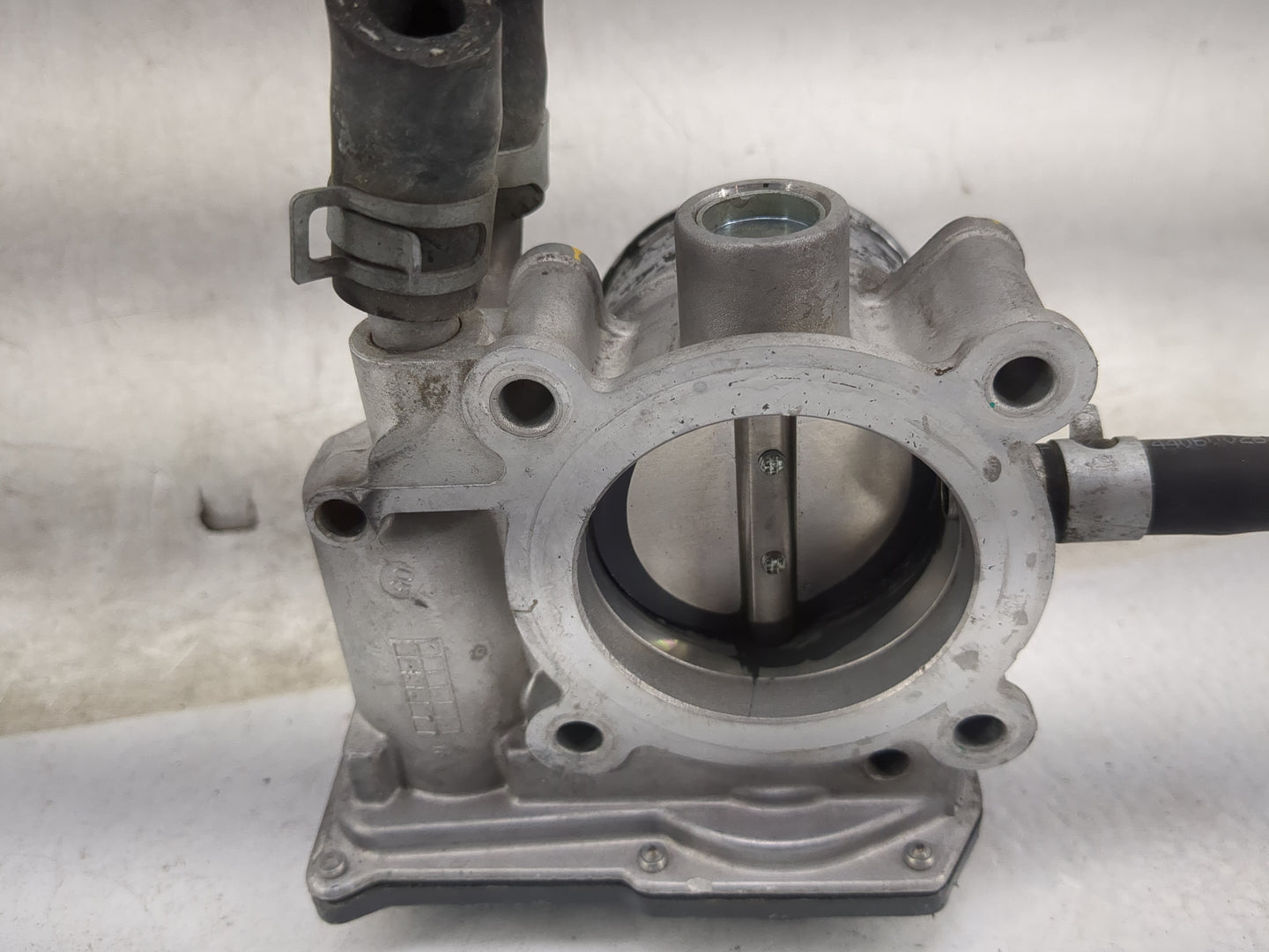 2015-2020 Hyundai Veloster Throttle Body P/N:35100-2B340 Fits Fits 2015 2016 2017 2018 2019 2020 2021 2022 OEM Used Auto Par