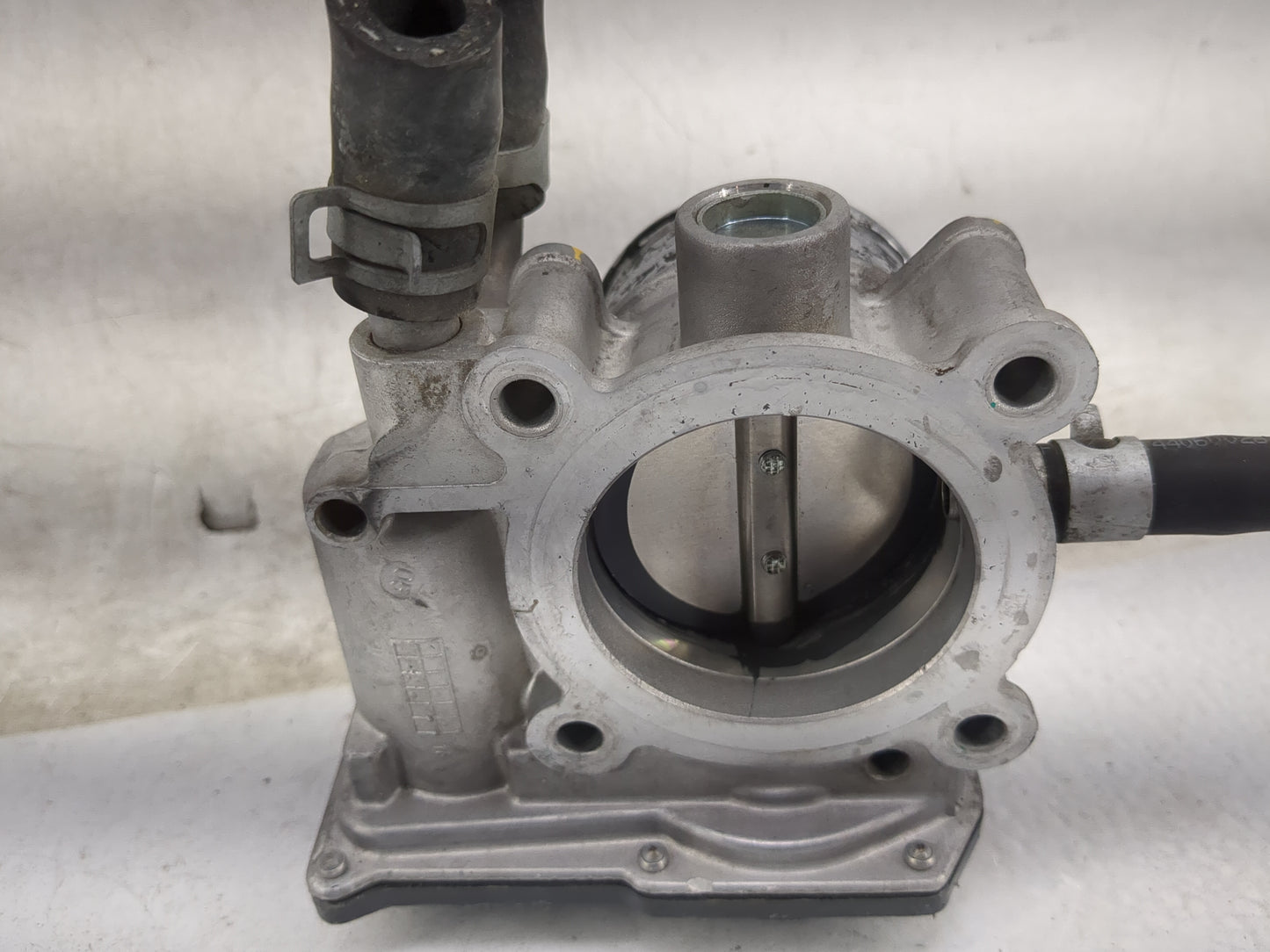 2015-2020 Hyundai Veloster Throttle Body P/N:35100-2B340 Fits Fits 2015 2016 2017 2018 2019 2020 2021 2022 OEM Used Auto Par